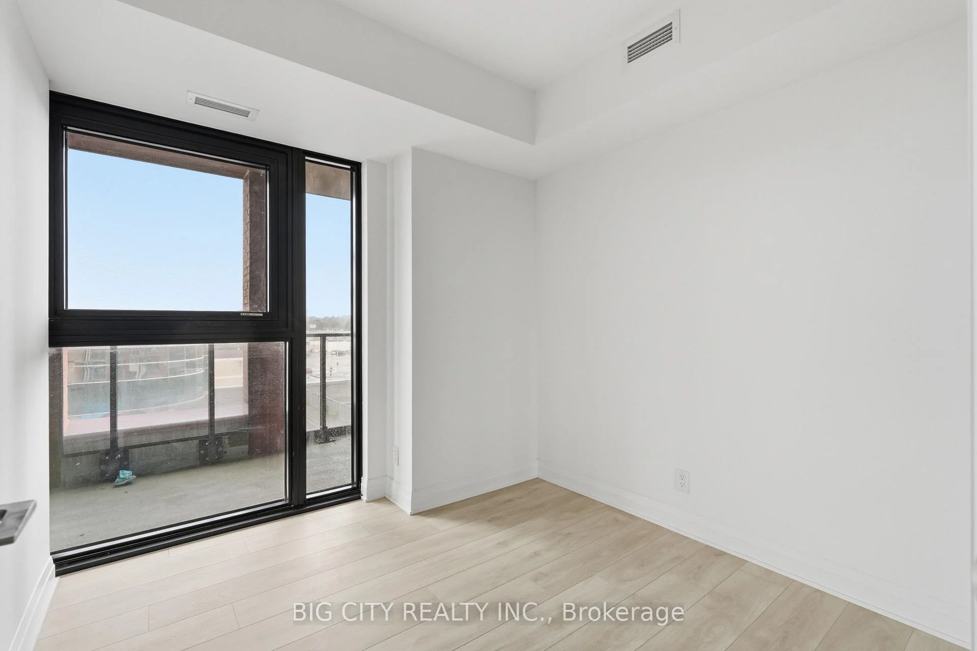 Photo 16 of Unit 504, 25 Frederick Todd Way, Toronto, Thorncliffe Park — HOMEH