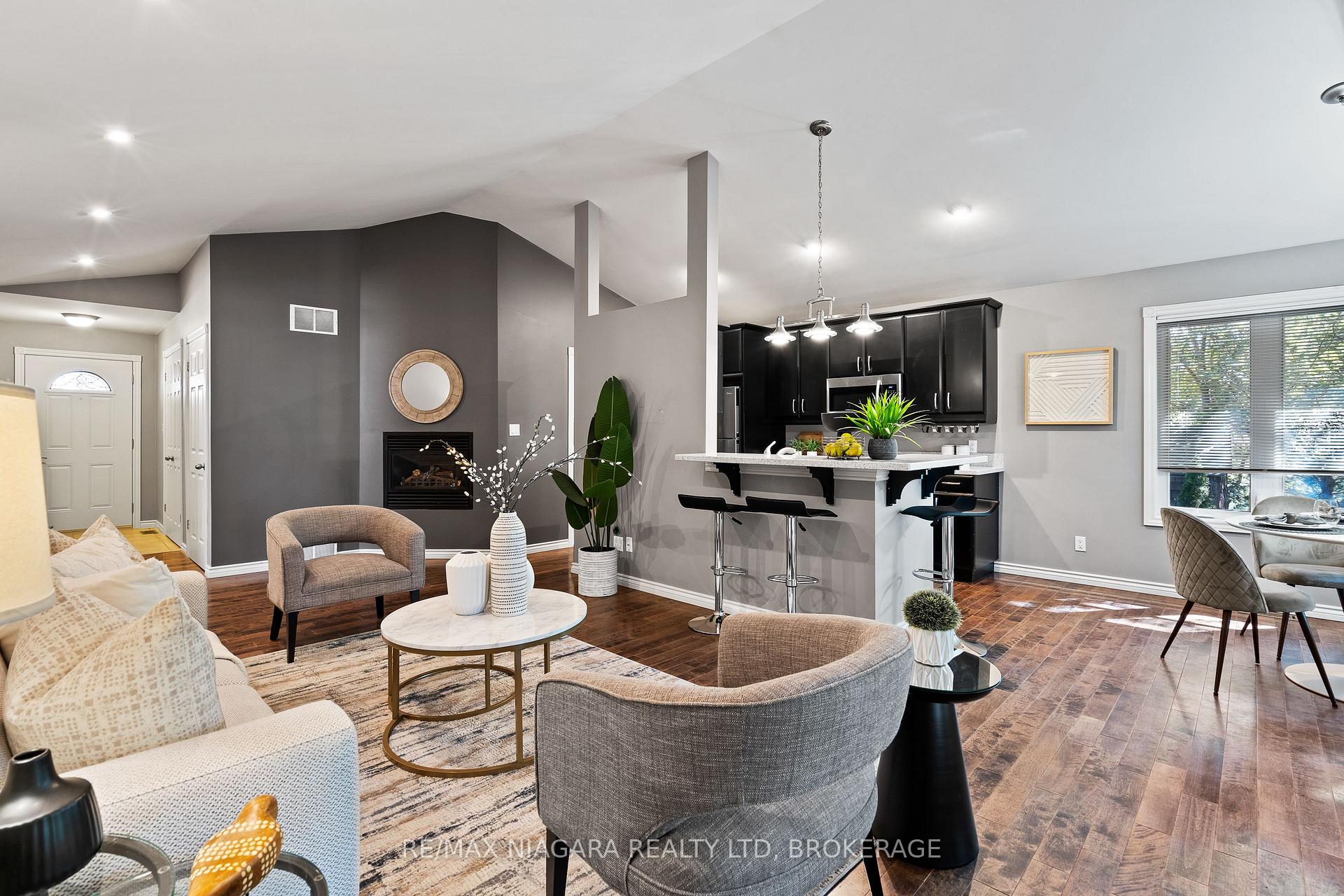 Photo 6 of 5679 Highland Avenue, Niagara Falls, Hospital — HOMEH