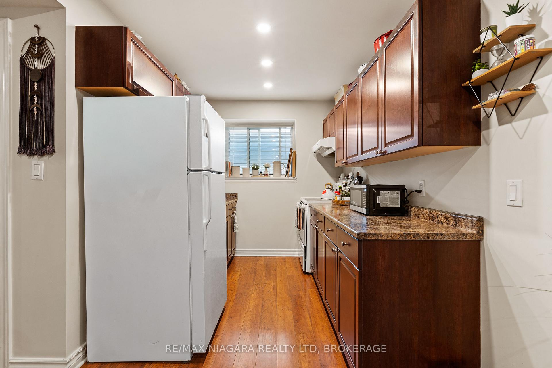 Photo 30 of 5679 Highland Avenue, Niagara Falls, Hospital — HOMEH