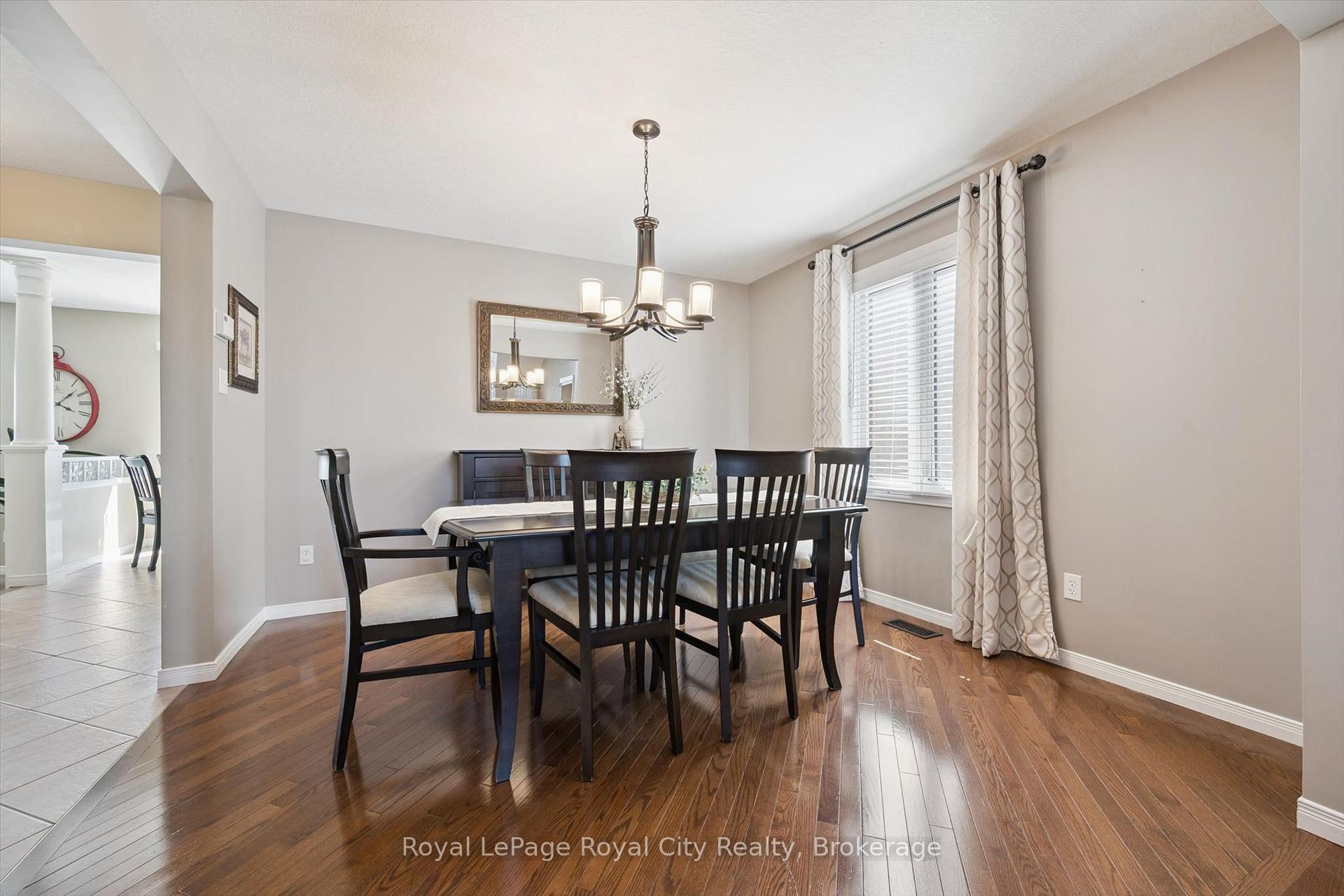 Photo 7 of 32 Pine Ridge Drive, Guelph, Pineridge/Westminster Woods — HOMEH