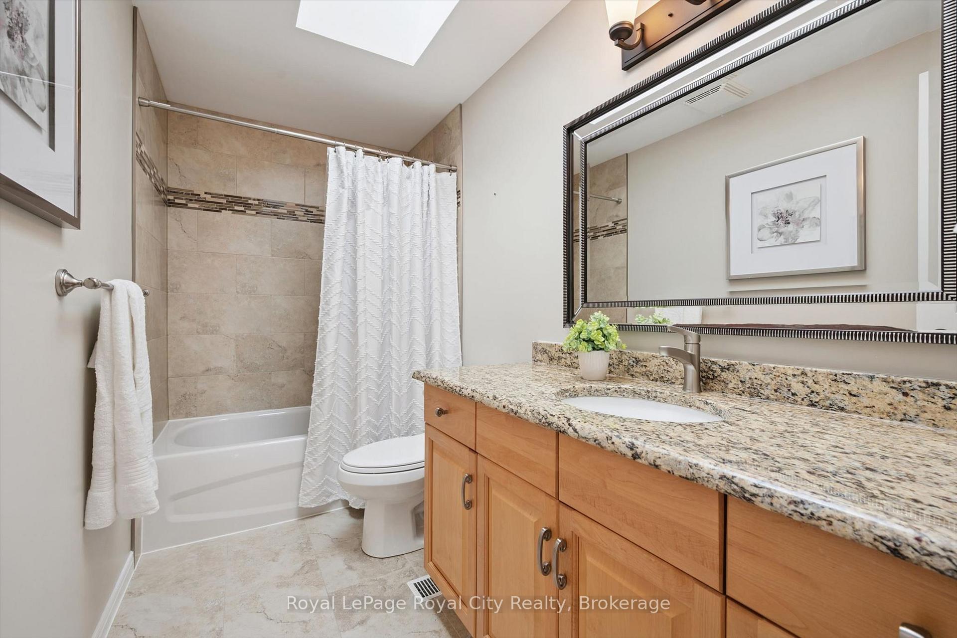 Photo 29 of 32 Pine Ridge Drive, Guelph, Pineridge/Westminster Woods — HOMEH