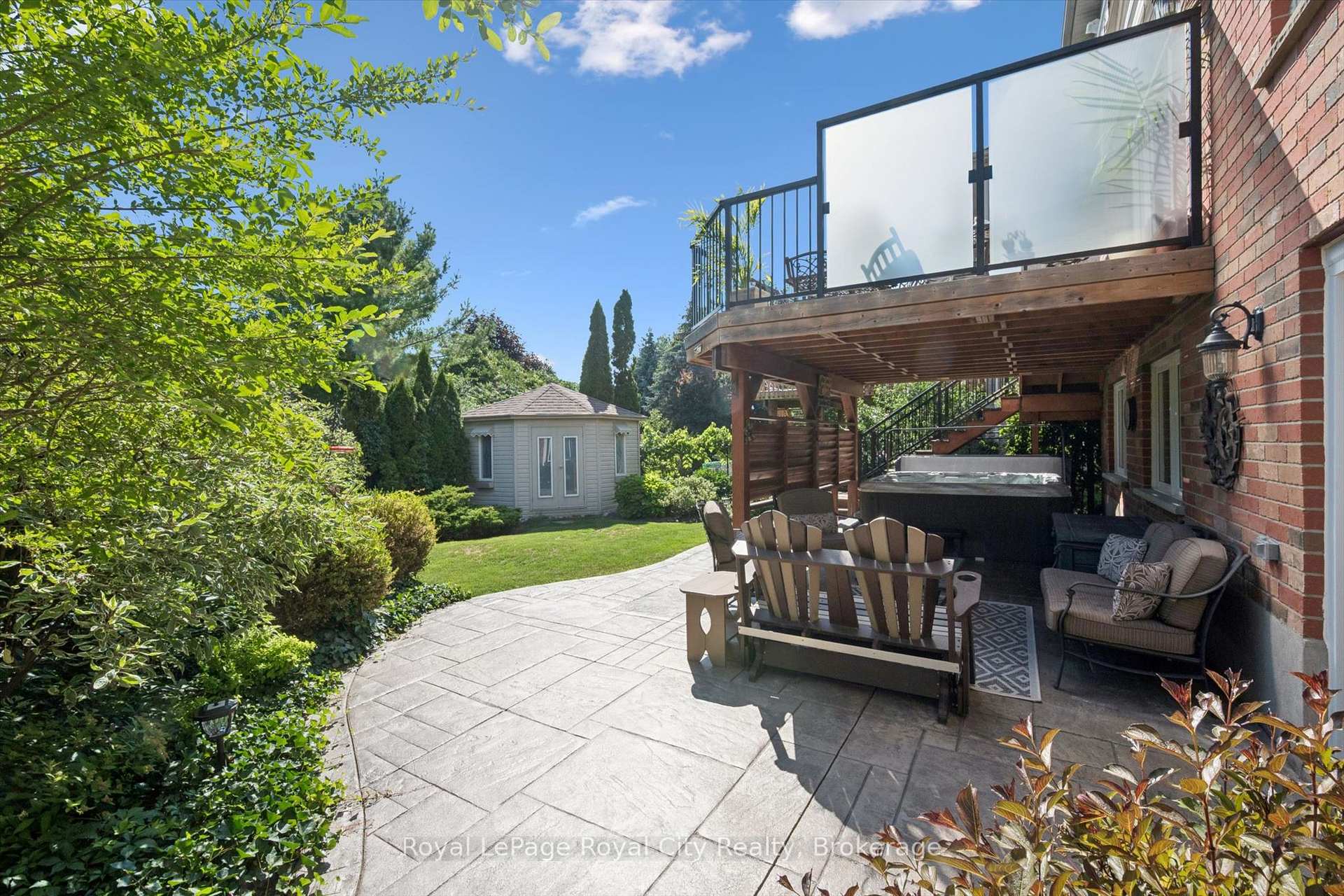 Photo 37 of 32 Pine Ridge Drive, Guelph, Pineridge/Westminster Woods — HOMEH