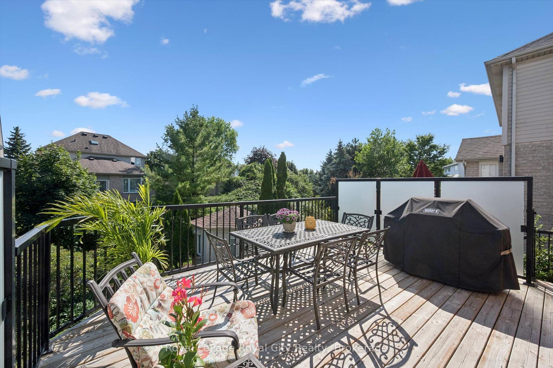 Photo 43 of 32 Pine Ridge Drive, Guelph, Pineridge/Westminster Woods — HOMEH
