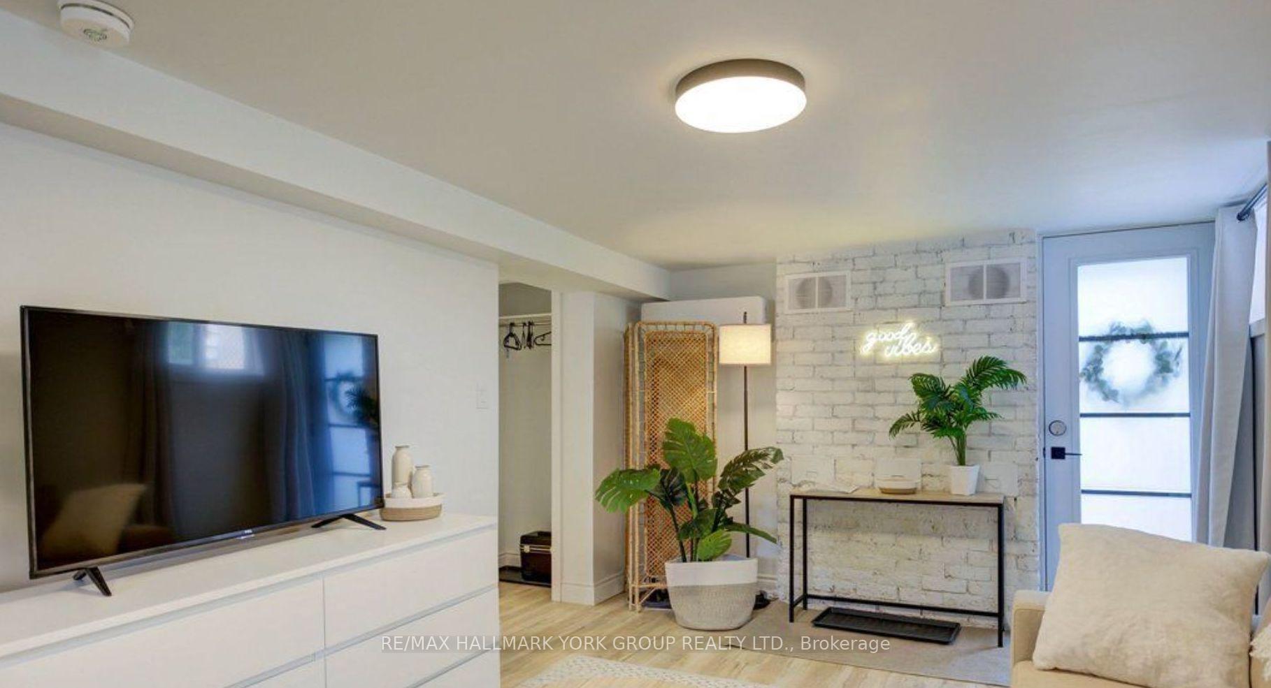 Photo 2 of Unit Lower, 40 Sophia Street W, Barrie, Queen's Park — HOMEH