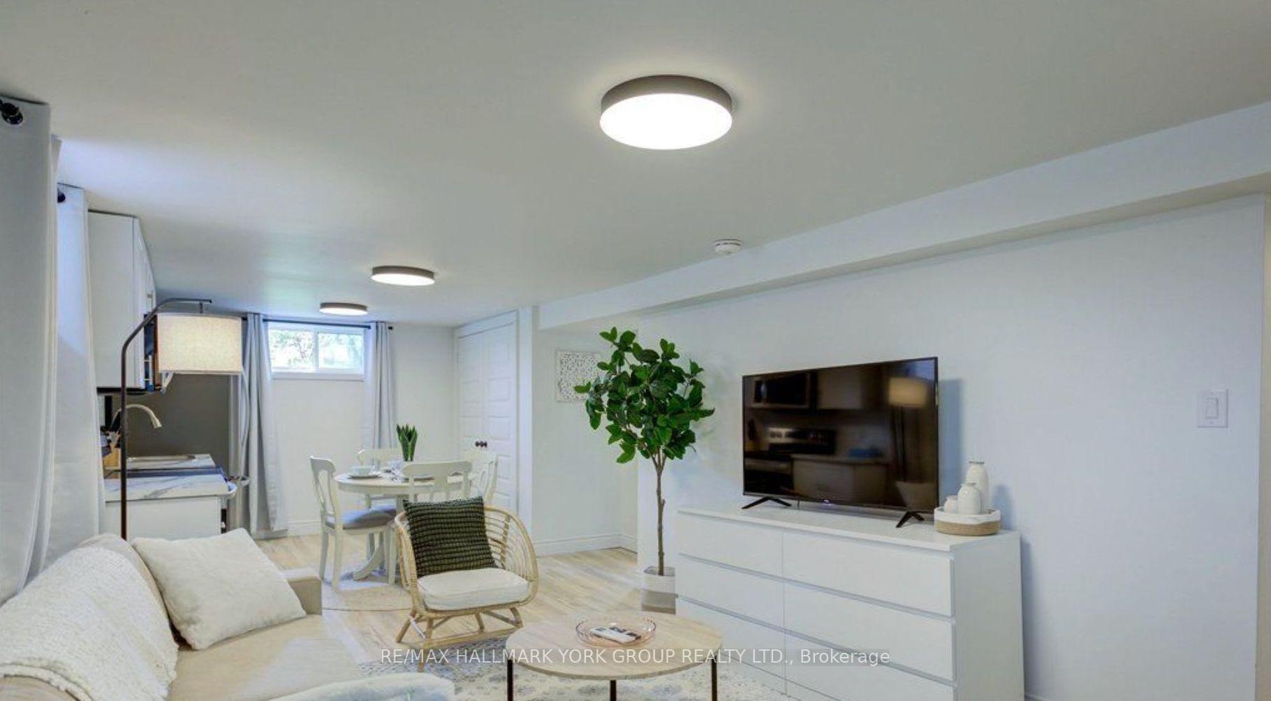Photo 3 of Unit Lower, 40 Sophia Street W, Barrie, Queen's Park — HOMEH