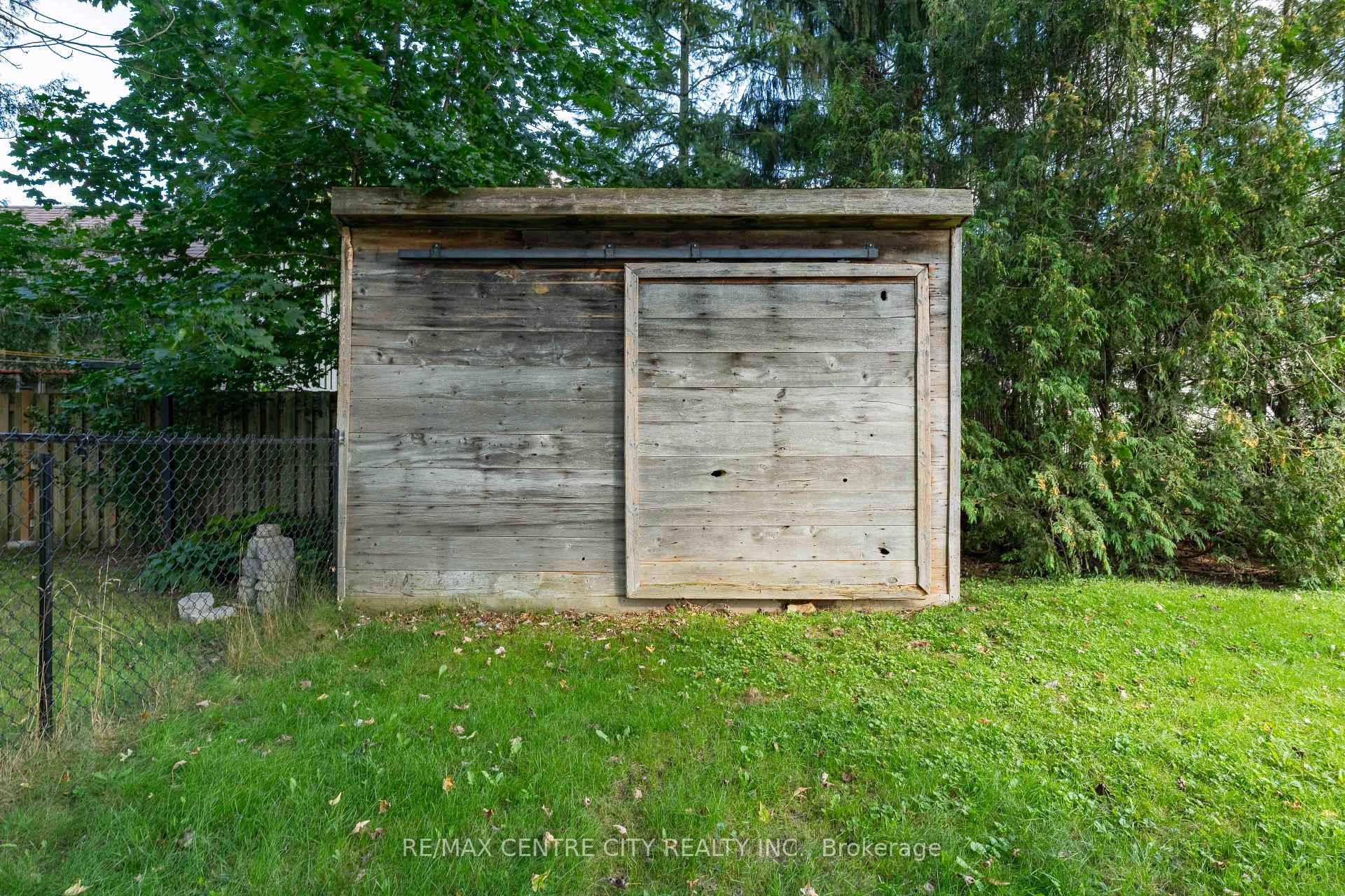 Photo 13 of 11 Marchant Street, Aylmer — HOMEH
