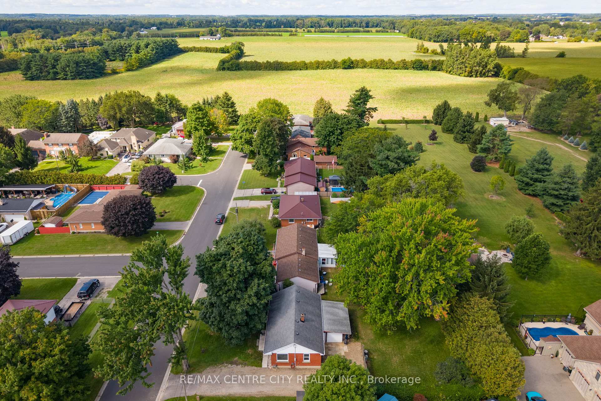 Photo 17 of 11 Marchant Street, Aylmer — HOMEH