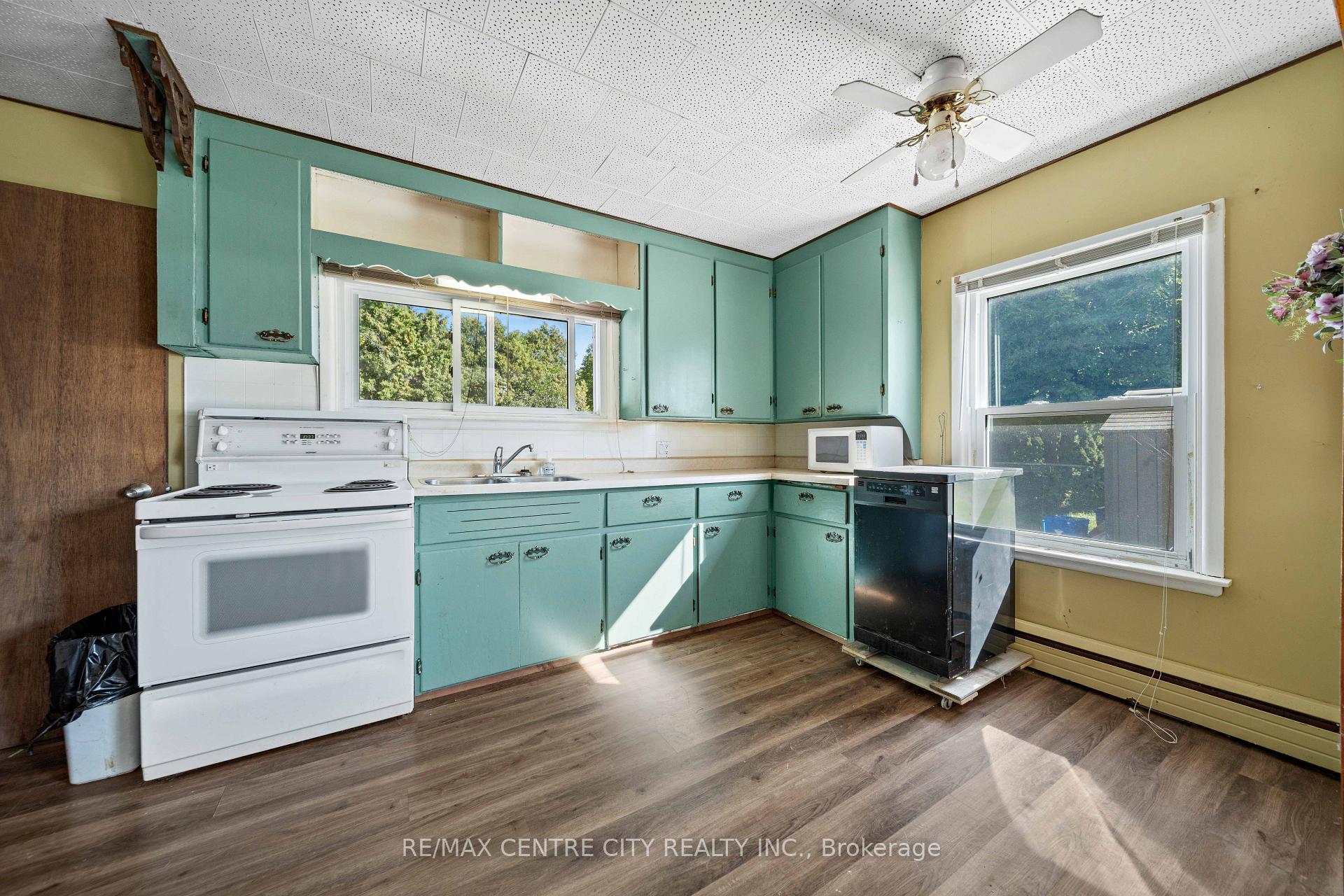 Photo 25 of 11 Marchant Street, Aylmer — HOMEH