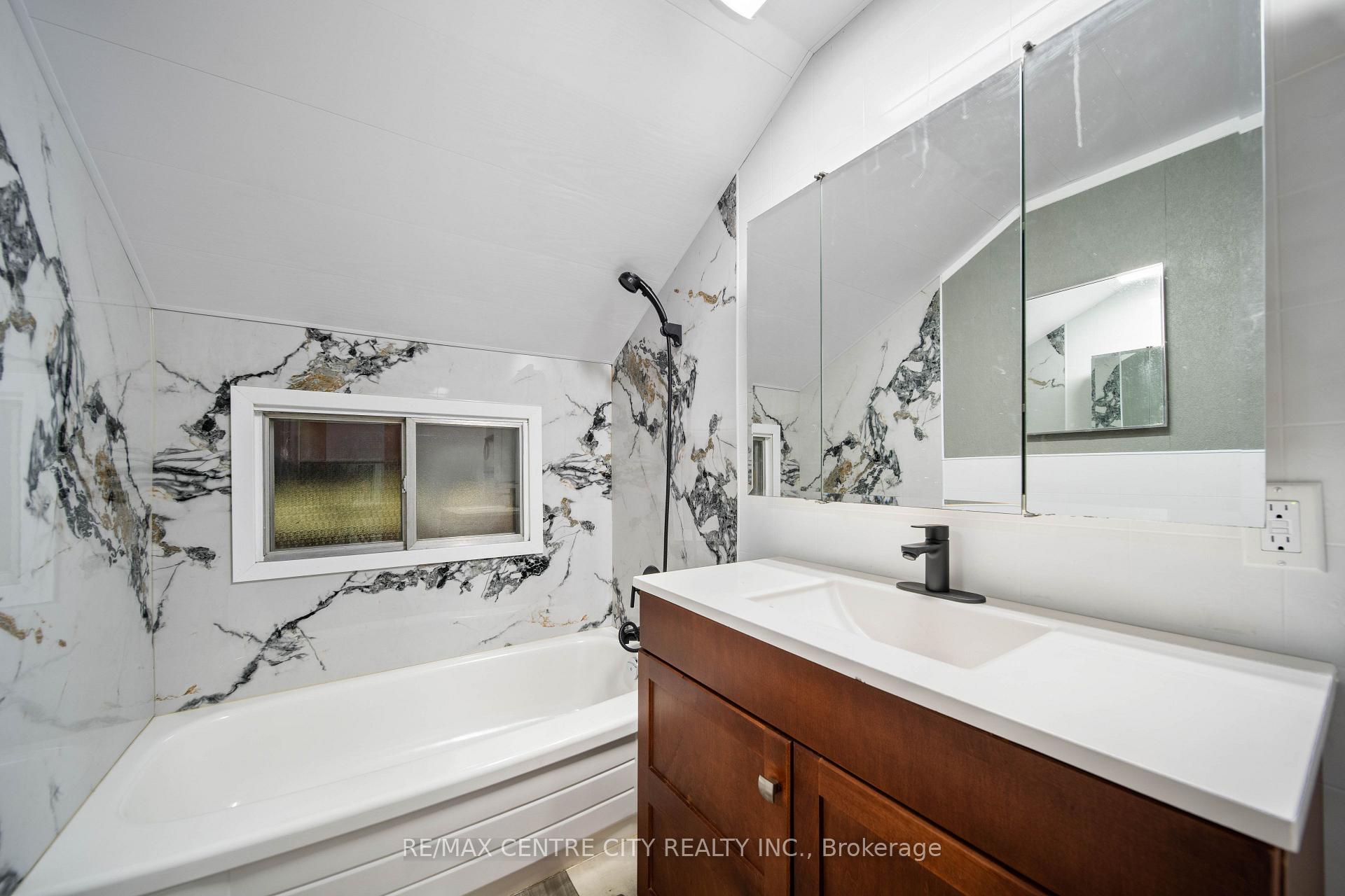 Photo 35 of 11 Marchant Street, Aylmer — HOMEH