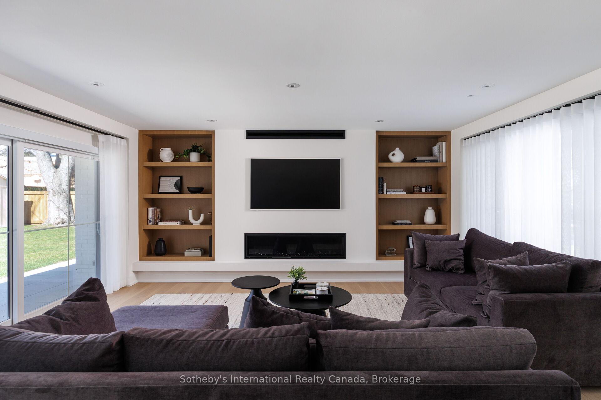 Photo 8 of 246 Cairncroft Road, Oakville, Morrison — HOMEH