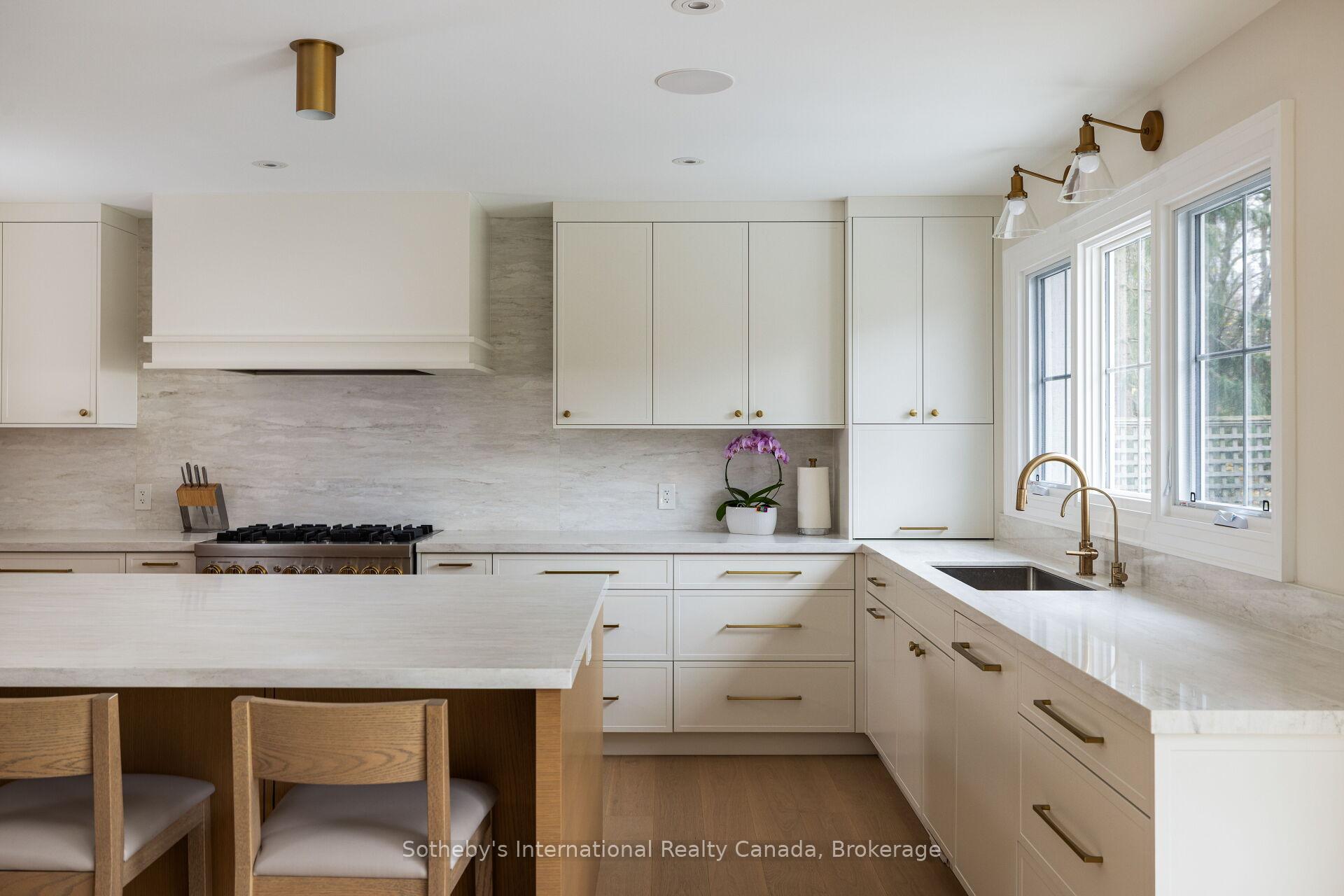 Photo 12 of 246 Cairncroft Road, Oakville, Morrison — HOMEH