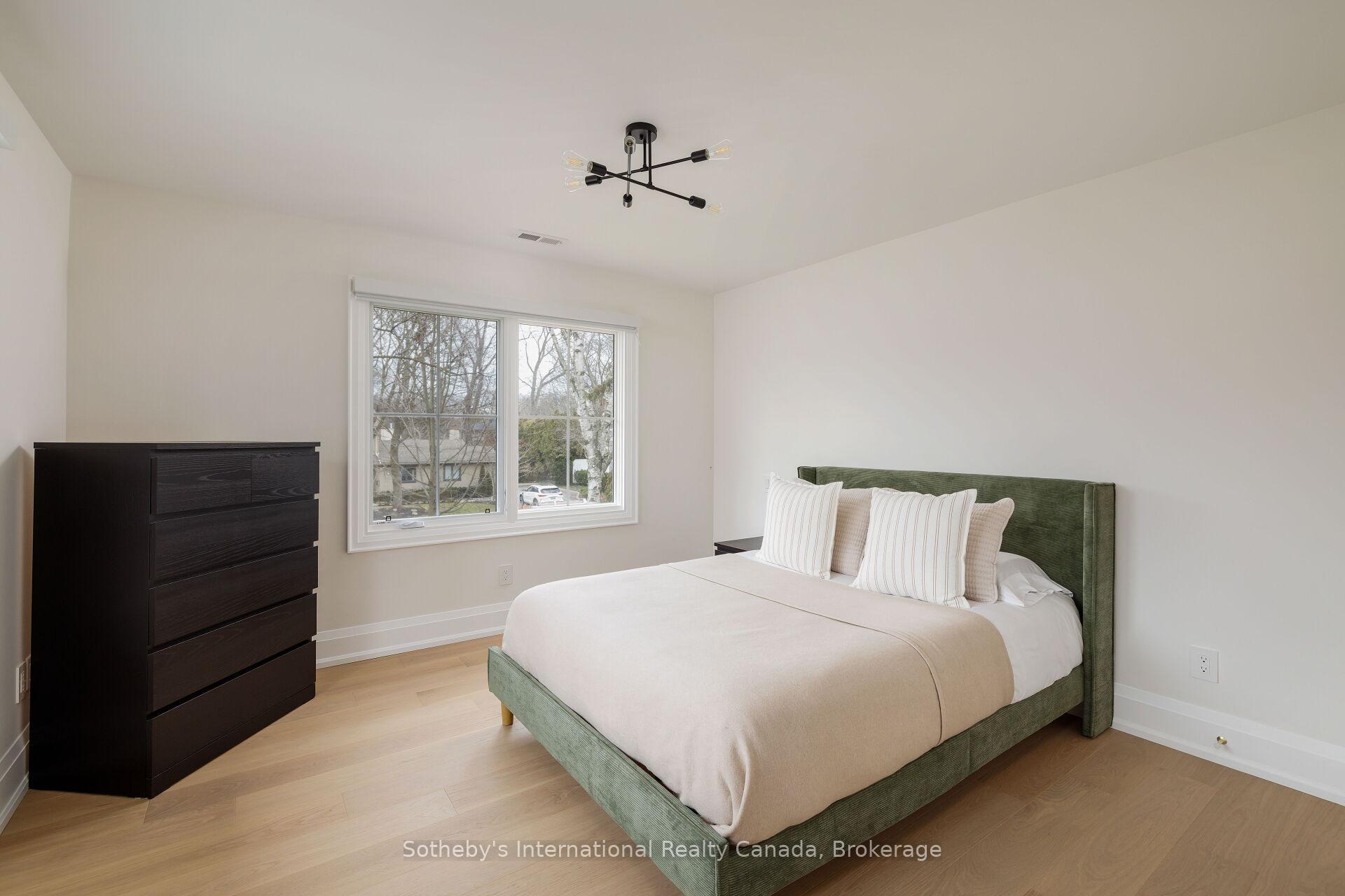 Photo 26 of 246 Cairncroft Road, Oakville, Morrison — HOMEH