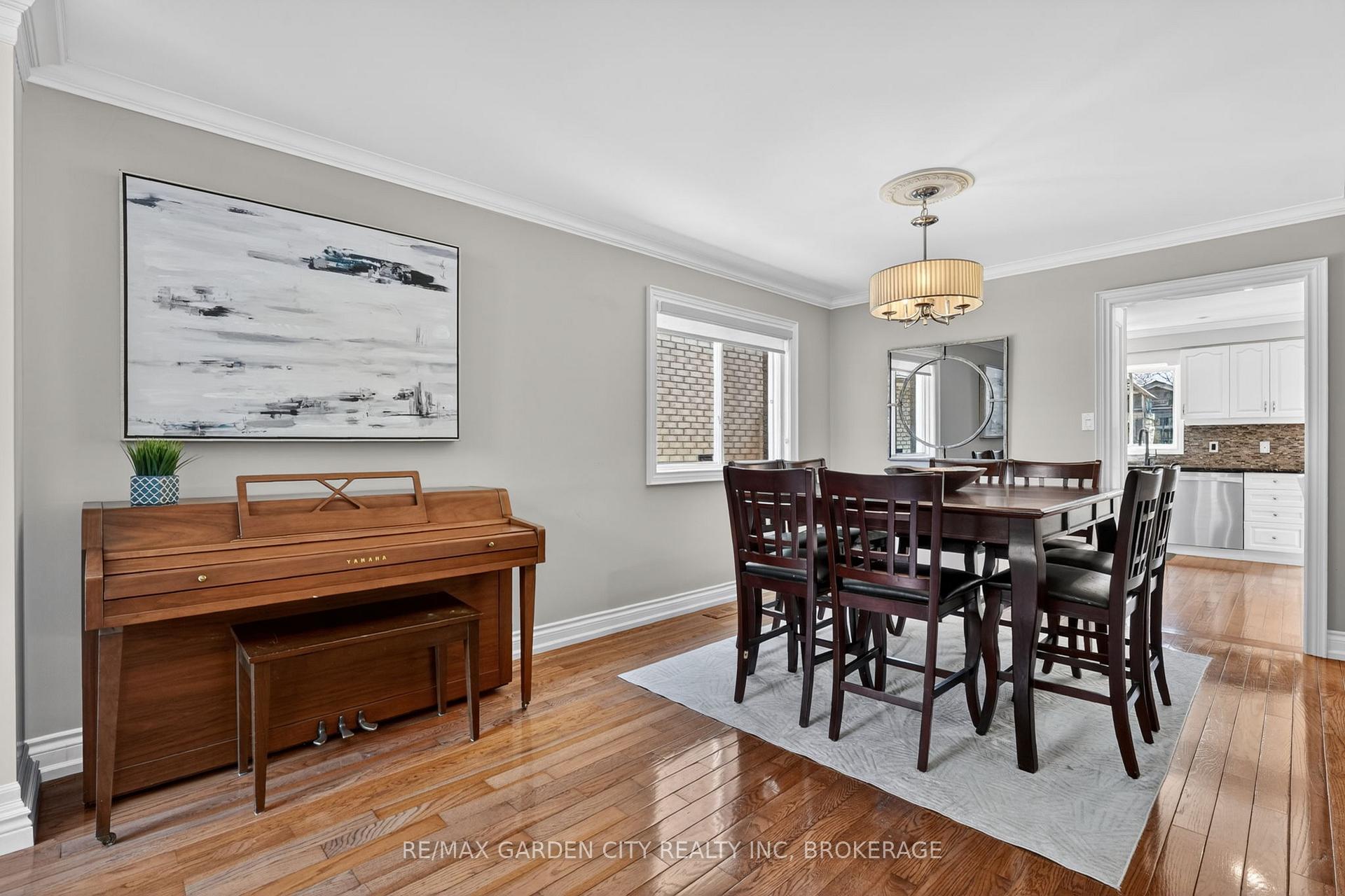 Photo 6 of 734 Brigadoon Drive, Hamilton, Gourley — HOMEH