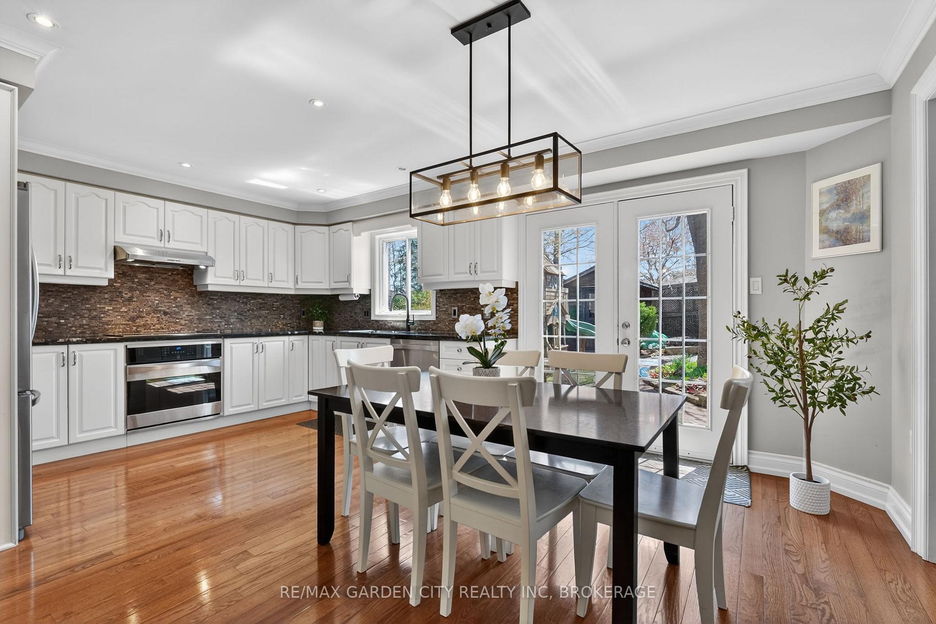 Photo 15 of 734 Brigadoon Drive, Hamilton, Gourley — HOMEH