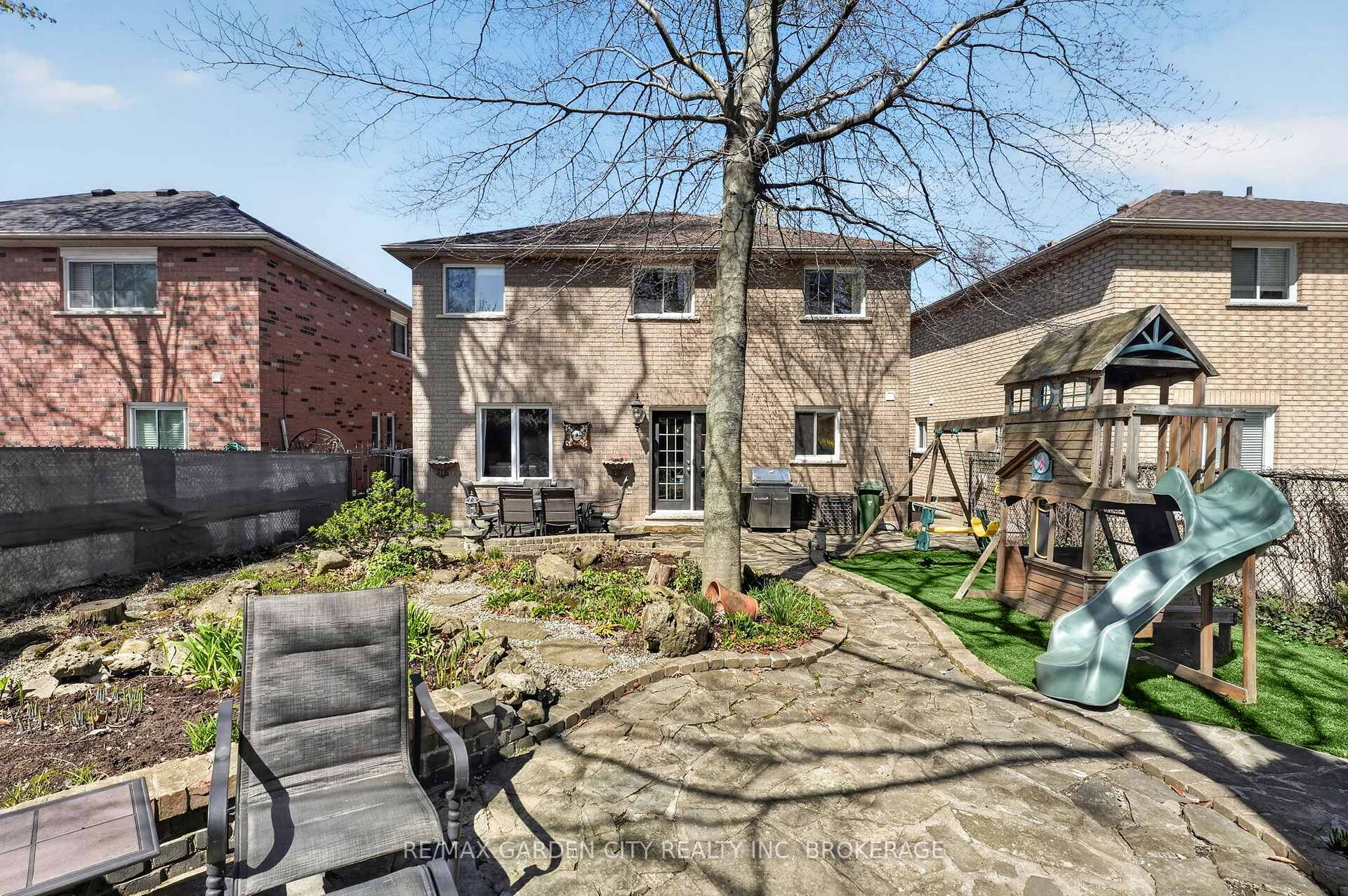 Photo 37 of 734 Brigadoon Drive, Hamilton, Gourley — HOMEH