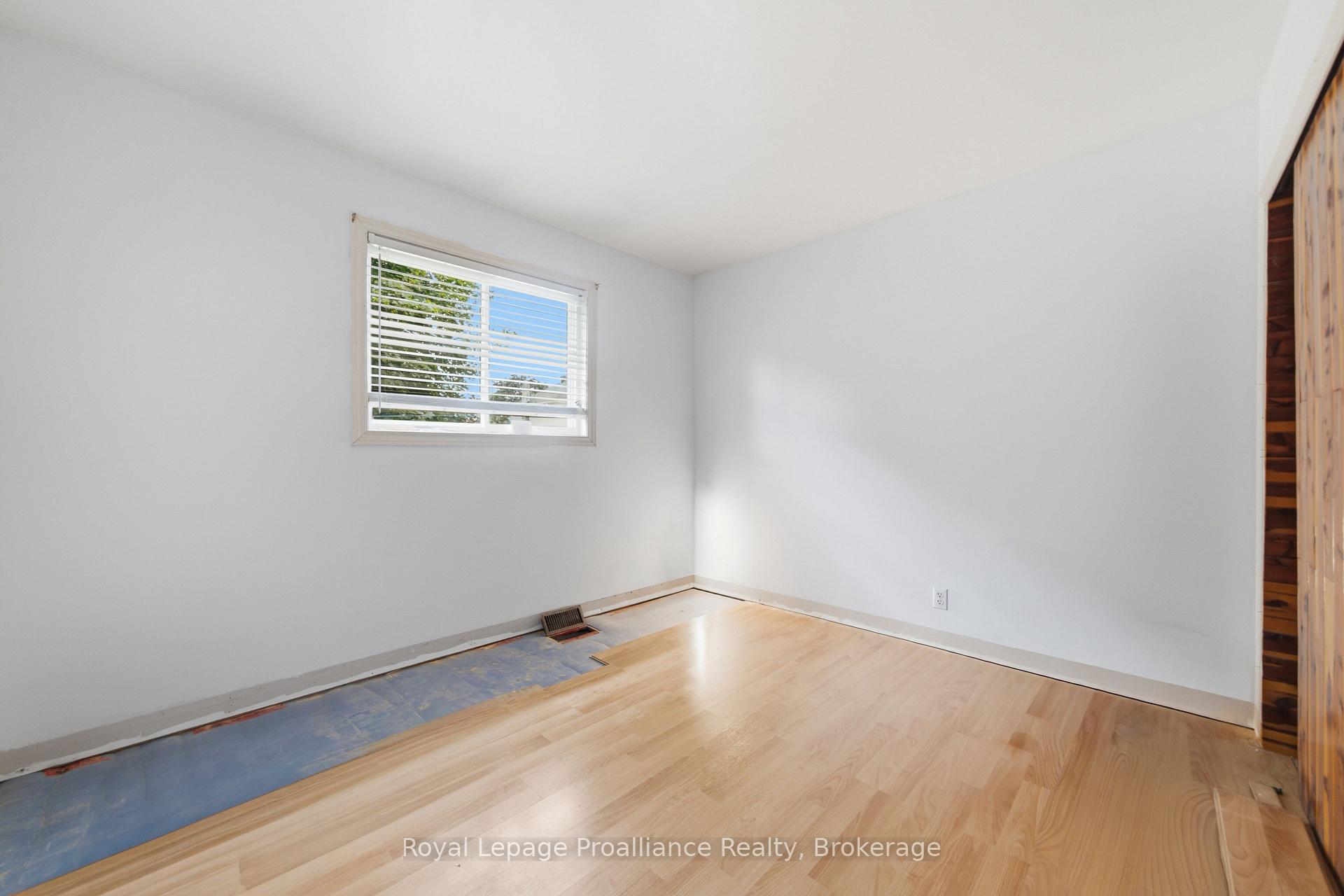 Photo 23 of 43 Adelaide St Street, Quinte West, Frankford Ward — HOMEH