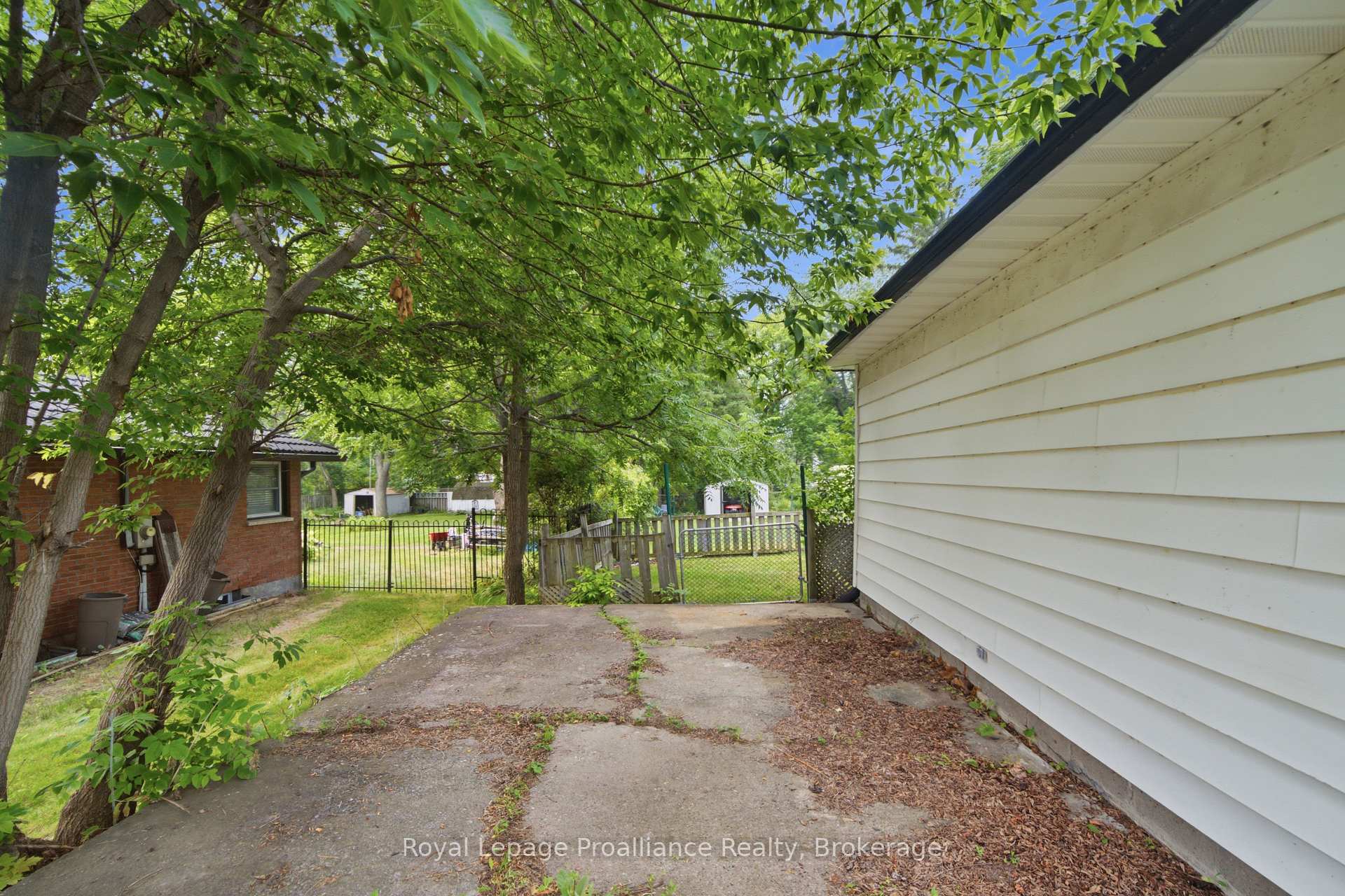 Photo 31 of 43 Adelaide St Street, Quinte West, Frankford Ward — HOMEH