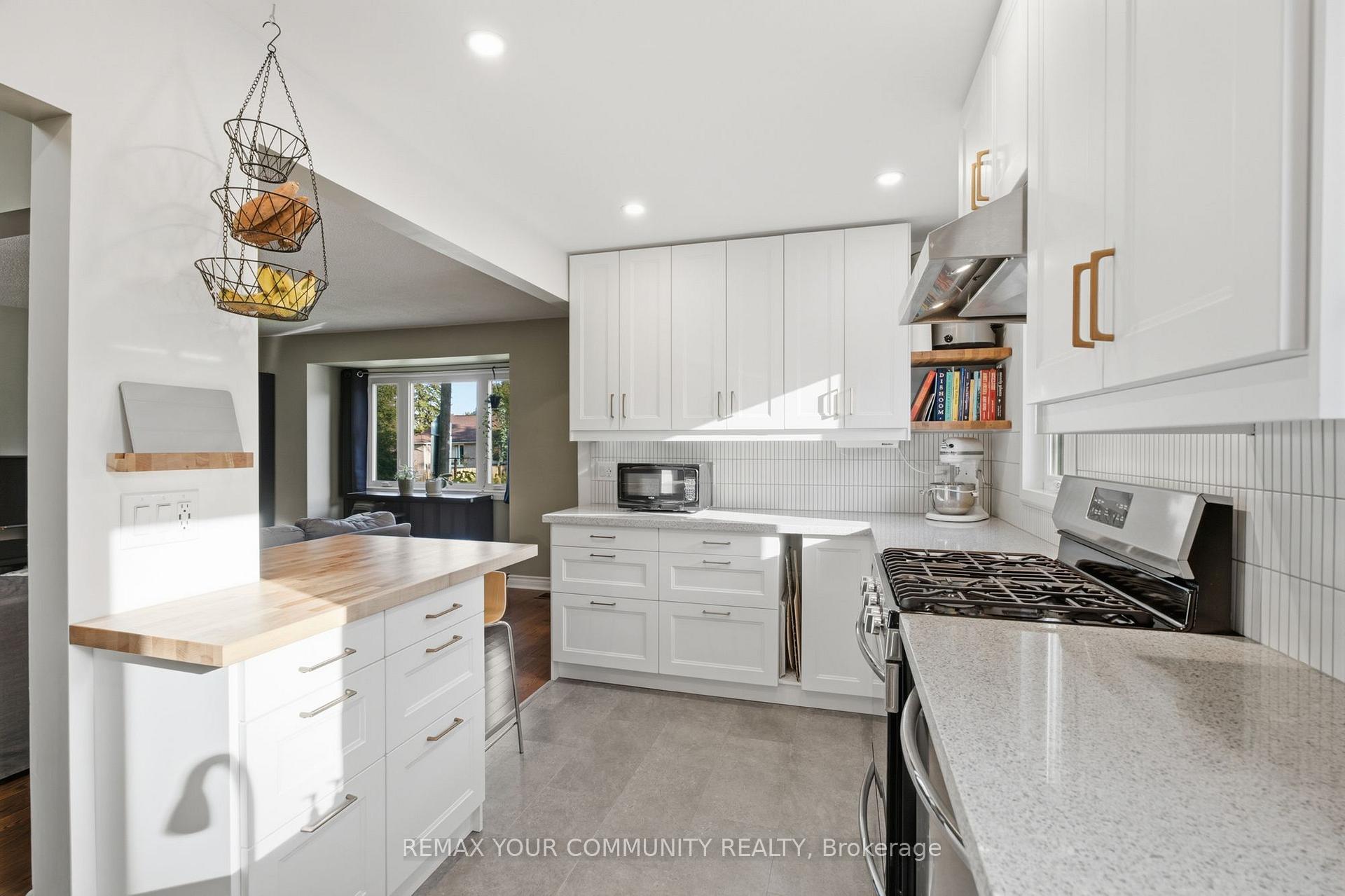 Photo 4 of 269 Rogers Road, Newmarket, Central Newmarket — HOMEH