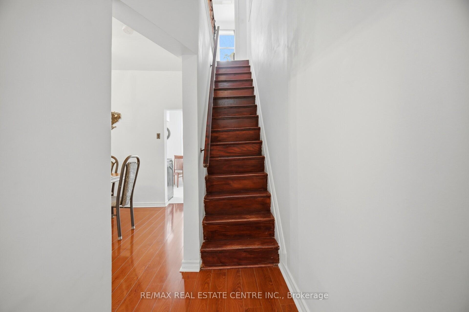 Photo 18 of 490 wentworth Street N, Hamilton, Industrial Sector — HOMEH