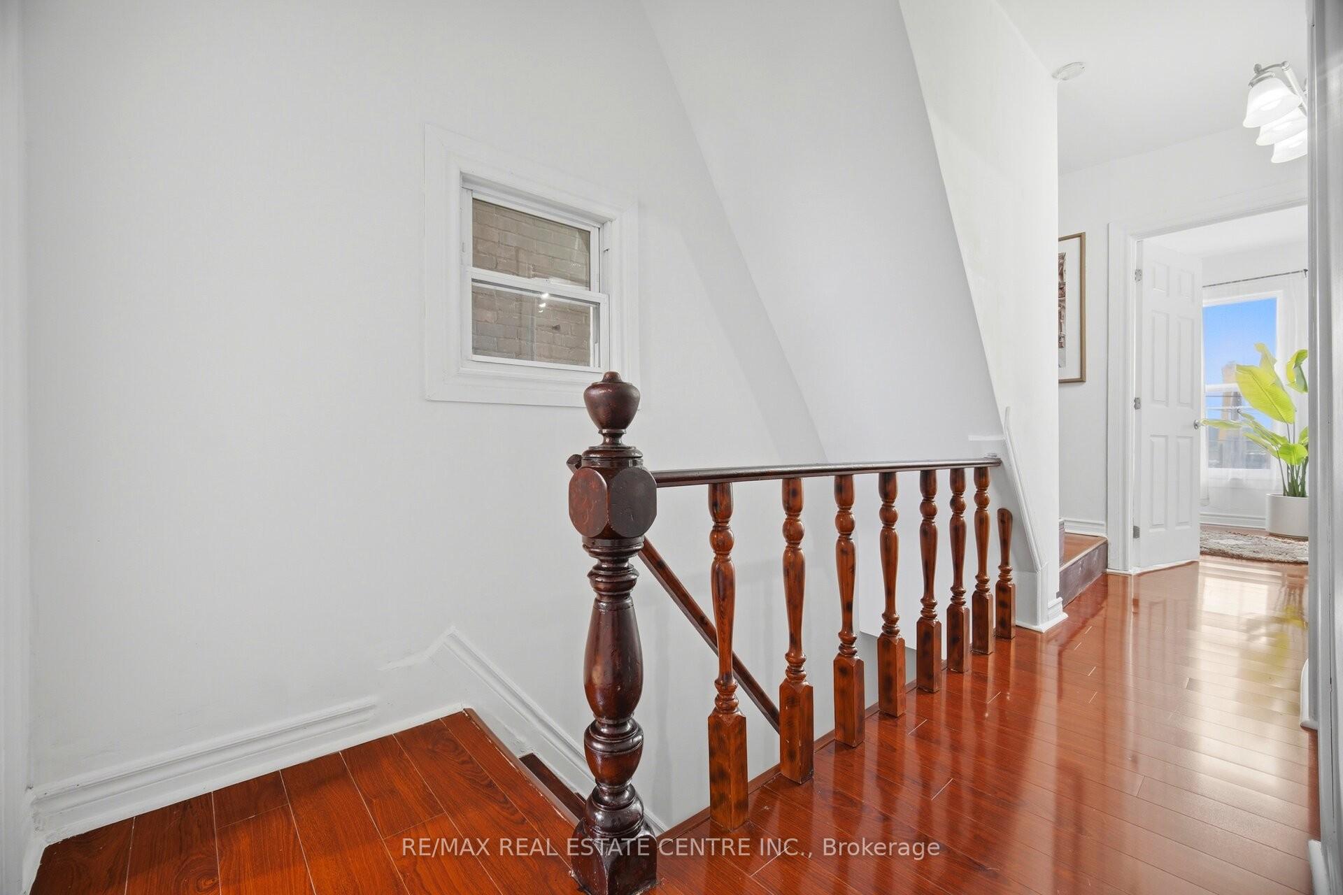 Photo 19 of 490 wentworth Street N, Hamilton, Industrial Sector — HOMEH