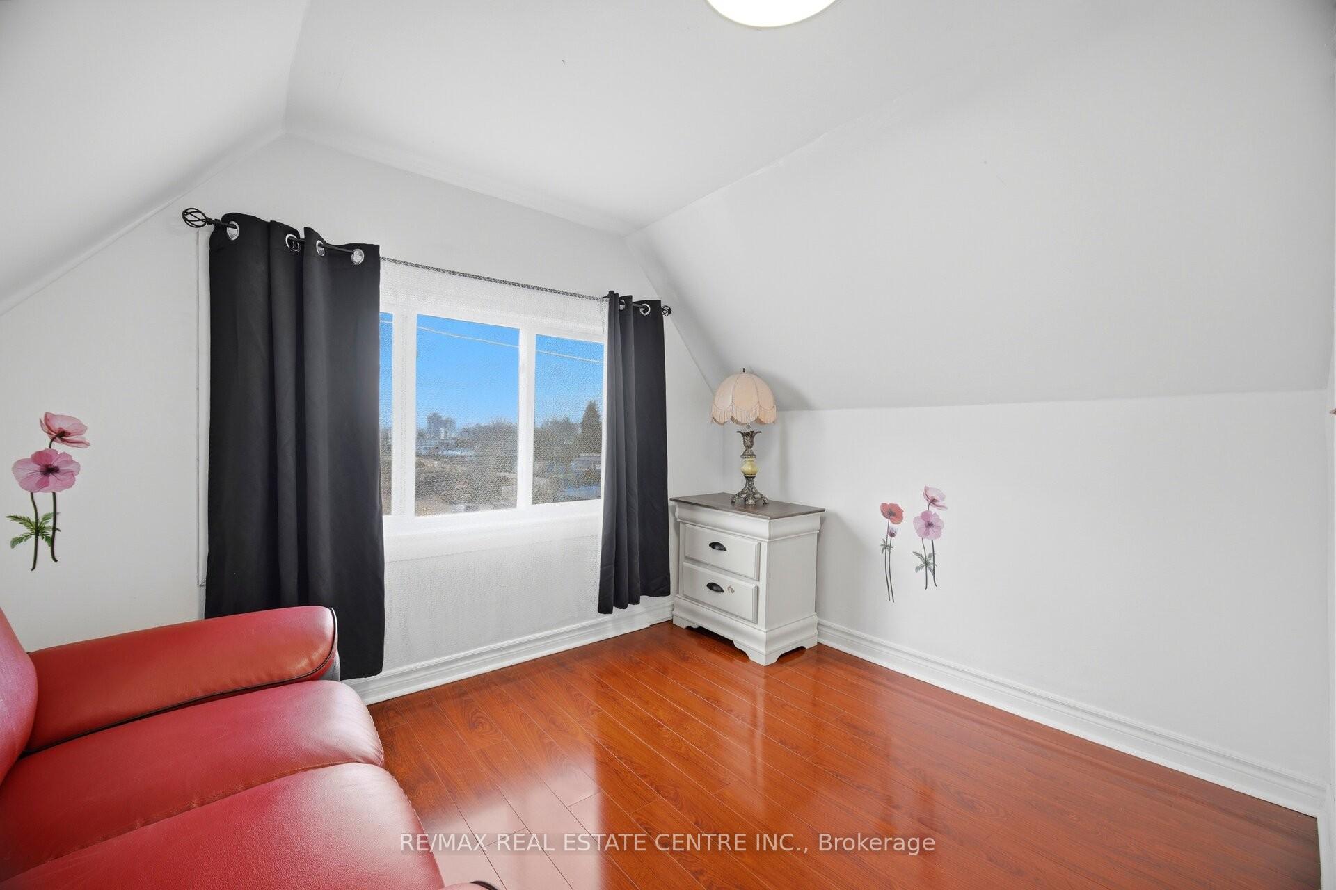 Photo 25 of 490 wentworth Street N, Hamilton, Industrial Sector — HOMEH