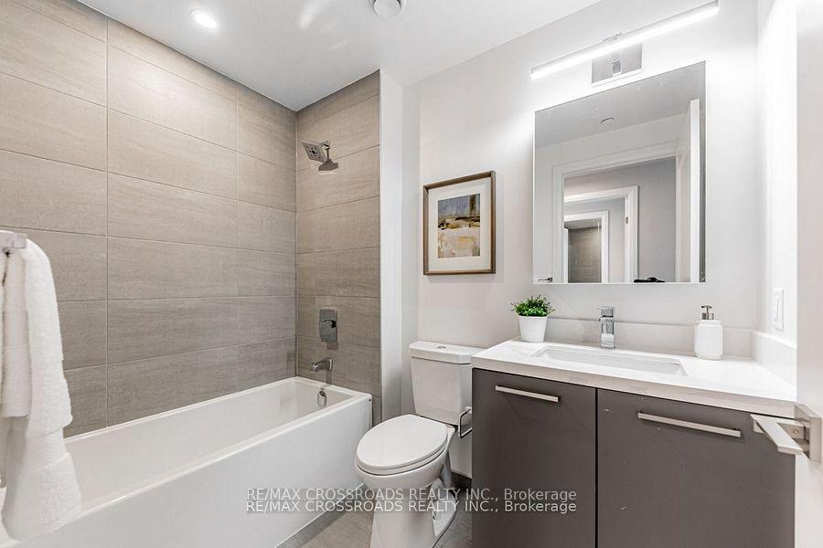 Photo 6 of Unit 702, 12 Gandhi Lane, Markham, Commerce Valley — HOMEH