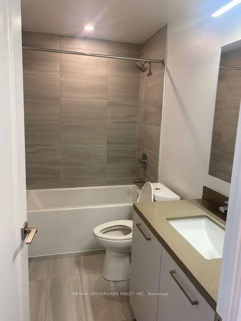 Photo 13 of Unit 702, 12 Gandhi Lane, Markham, Commerce Valley — HOMEH