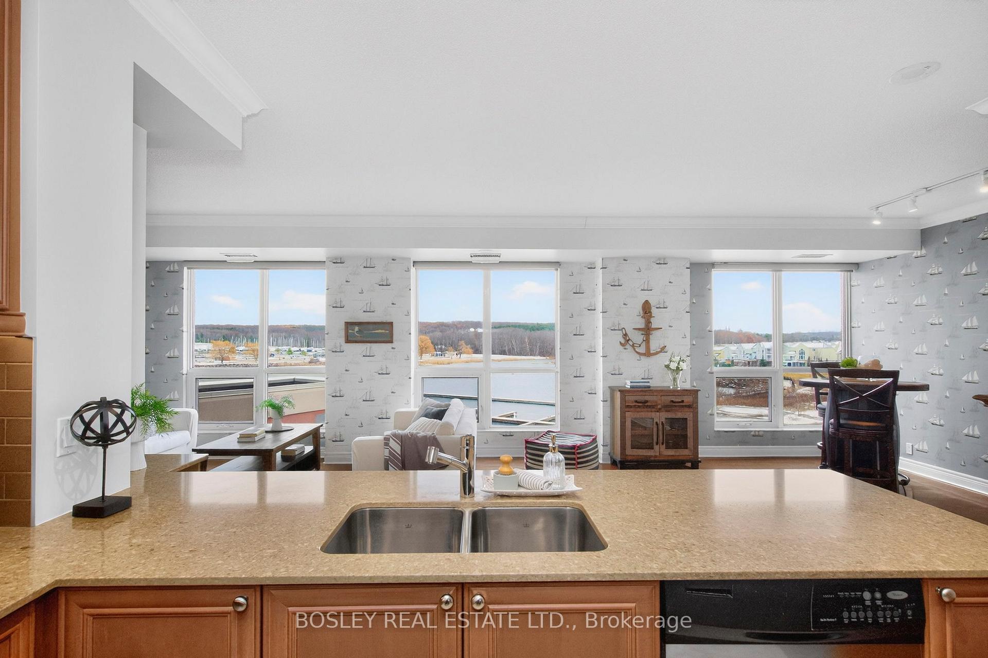 Photo 7 of Unit 307, 699 Aberdeen Boulevard, Midland — HOMEH
