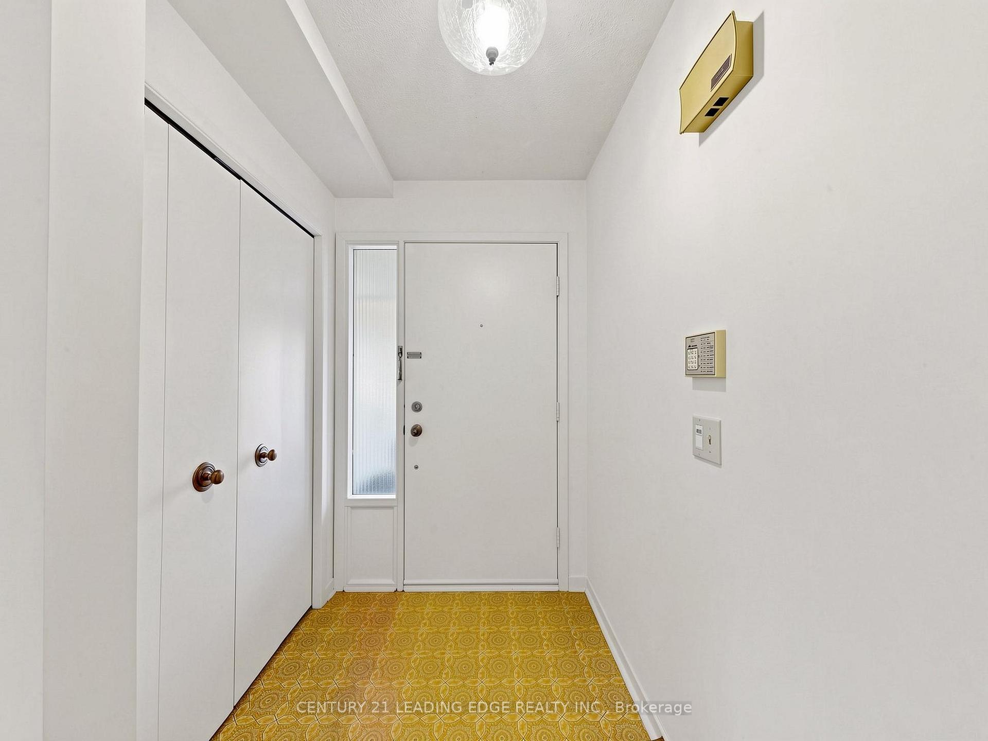 Photo 3 of 63 Mansfield Street, Brampton, Central Park — HOMEH