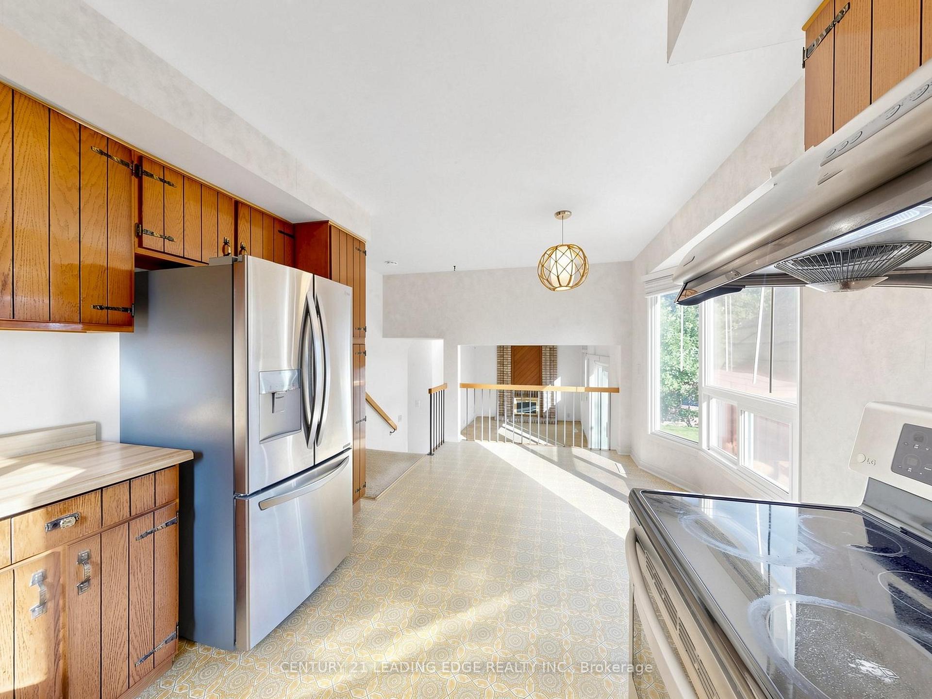 Photo 15 of 63 Mansfield Street, Brampton, Central Park — HOMEH