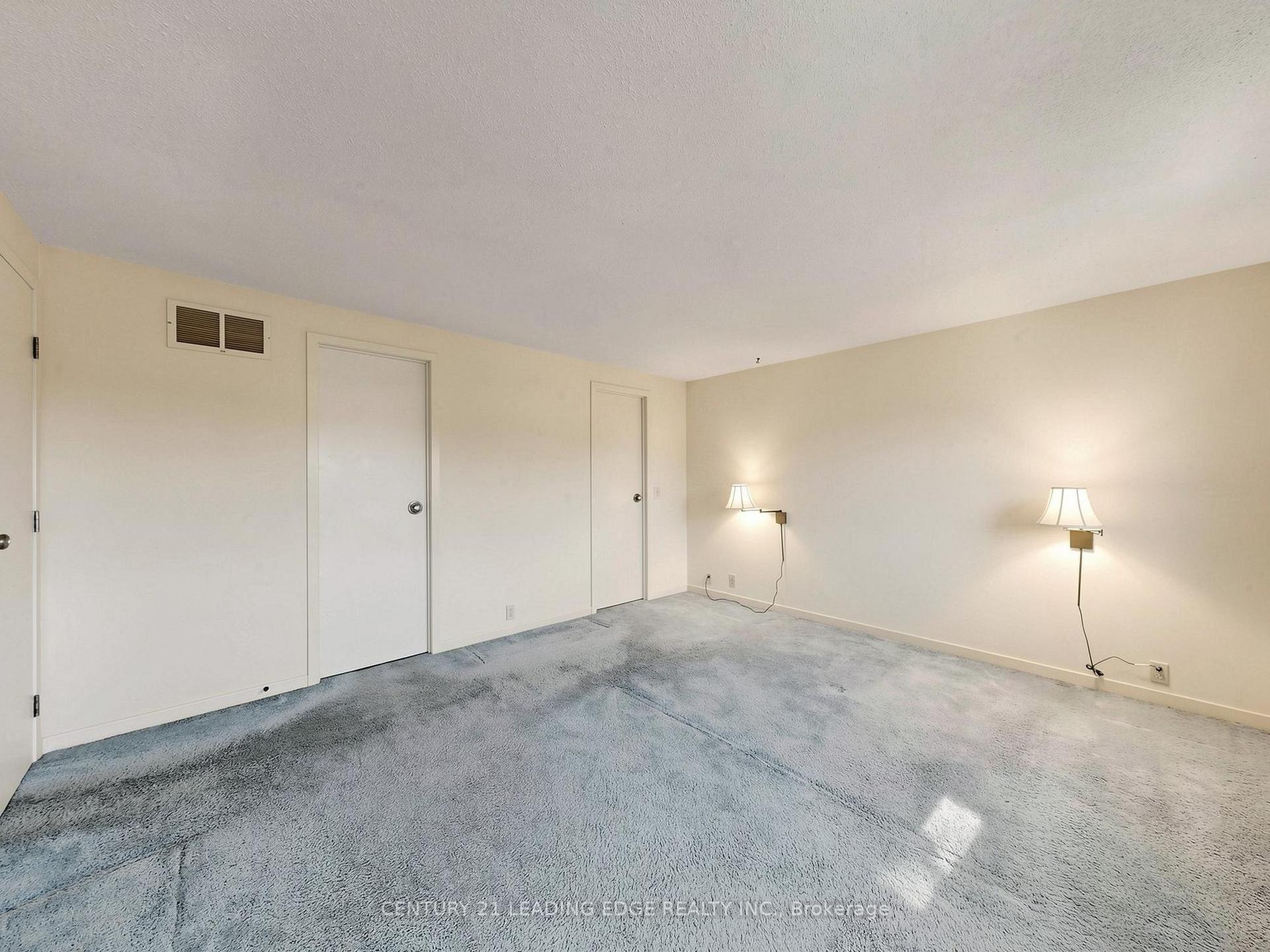 Photo 21 of 63 Mansfield Street, Brampton, Central Park — HOMEH