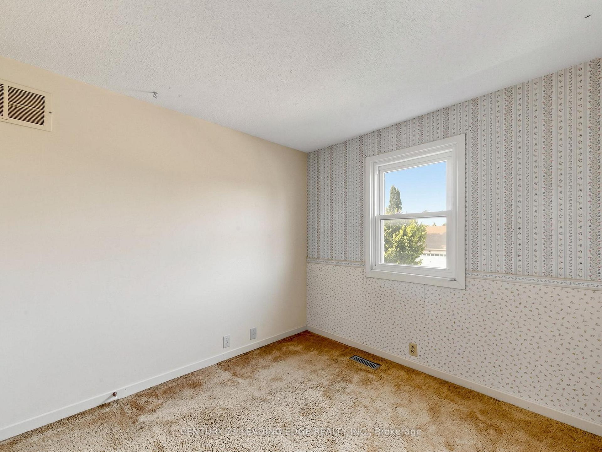 Photo 28 of 63 Mansfield Street, Brampton, Central Park — HOMEH