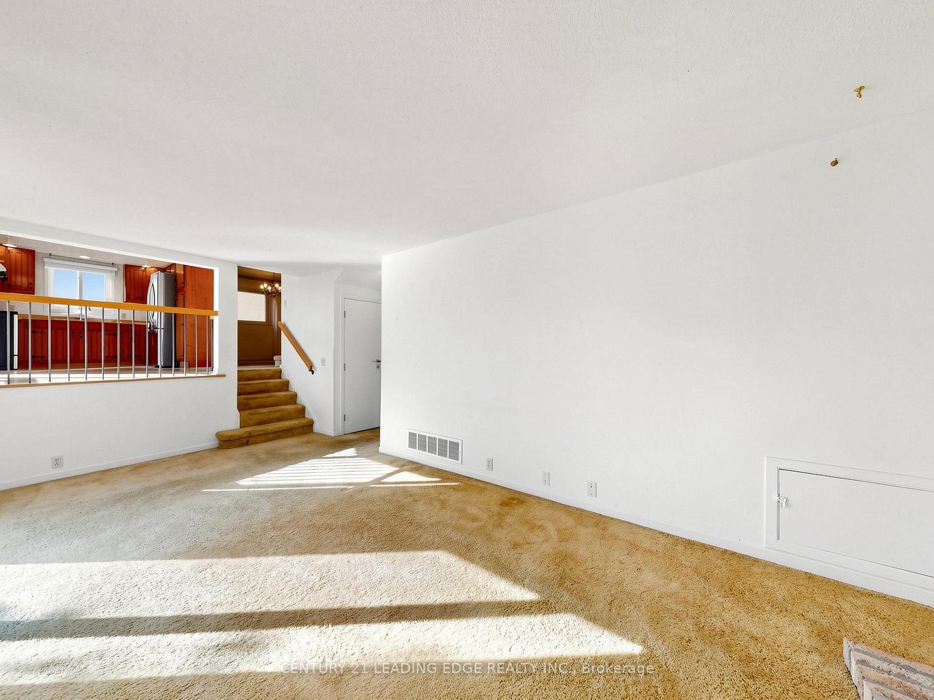 Photo 31 of 63 Mansfield Street, Brampton, Central Park — HOMEH