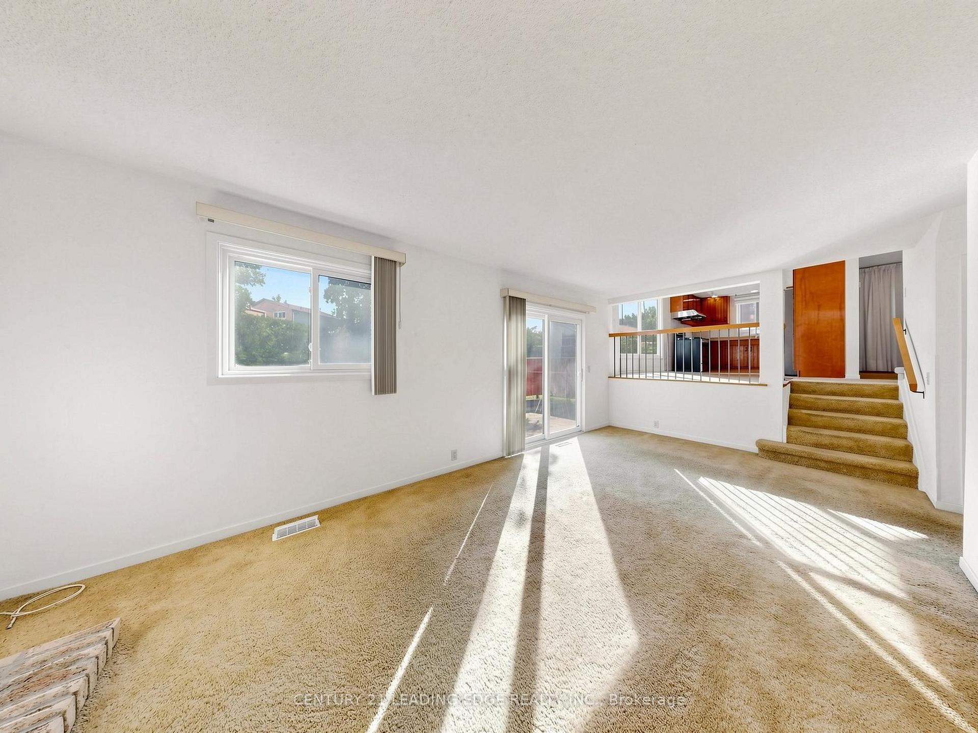 Photo 32 of 63 Mansfield Street, Brampton, Central Park — HOMEH
