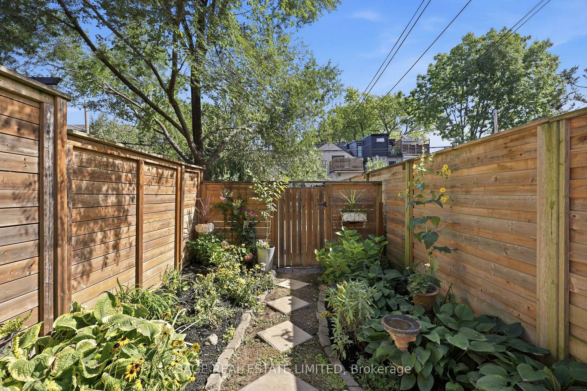 Photo 17 of 231 Boulton Avenue, Toronto, South Riverdale — HOMEH