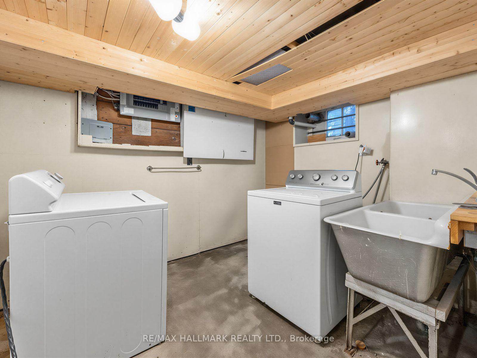Photo 31 of 7 Humberview Crescent, North York, Weston — HOMEH