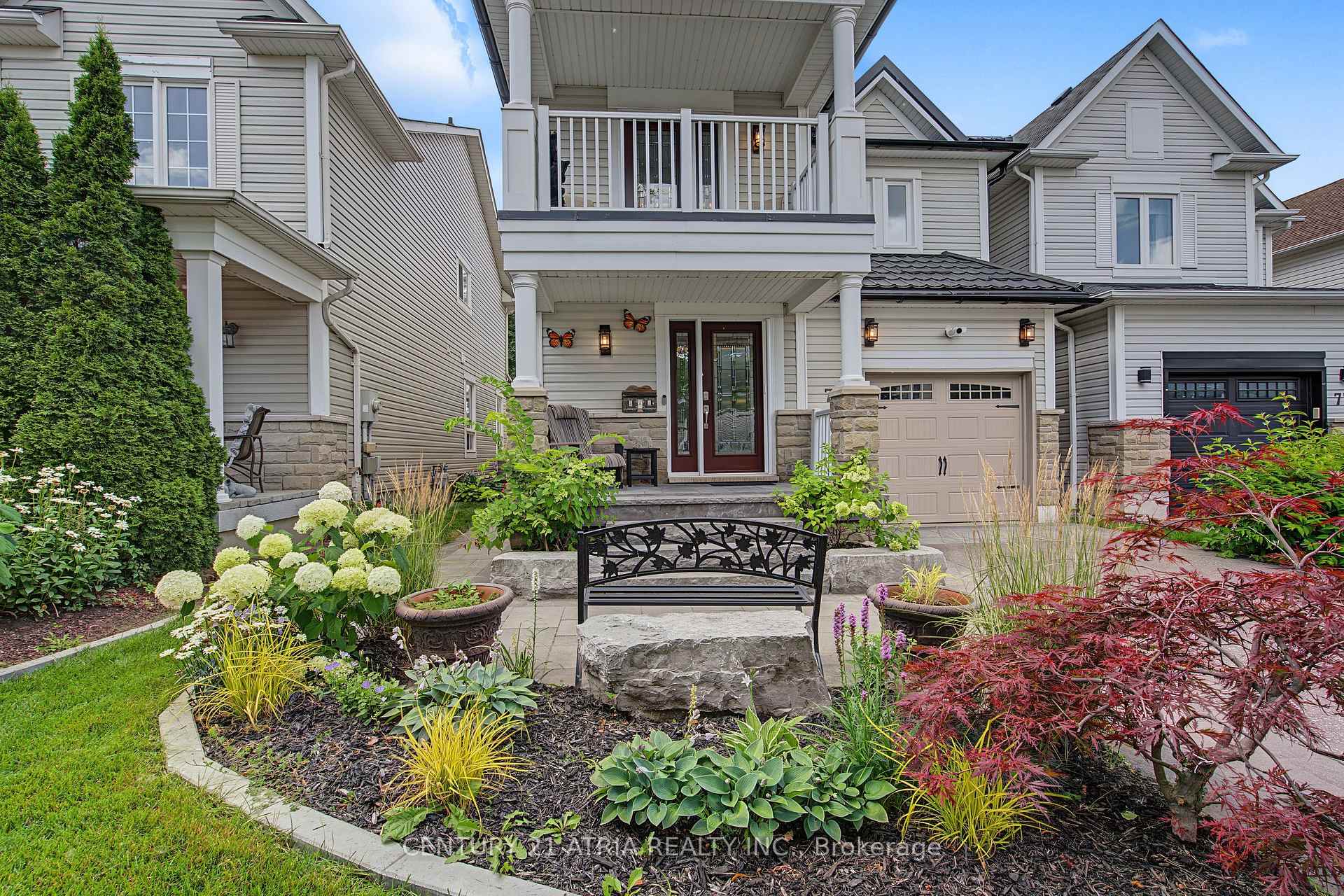 Photo 4 of 75 Tunney Place NW, Whitby, Brooklin — HOMEH