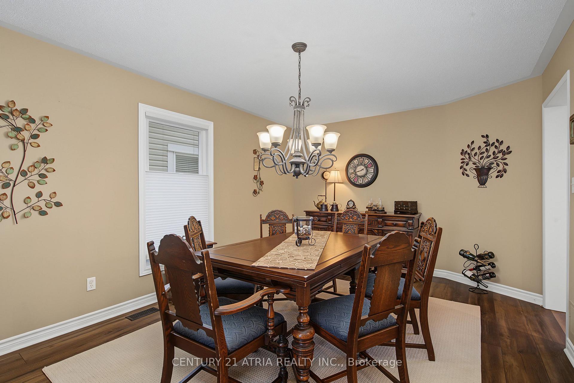Photo 7 of 75 Tunney Place NW, Whitby, Brooklin — HOMEH