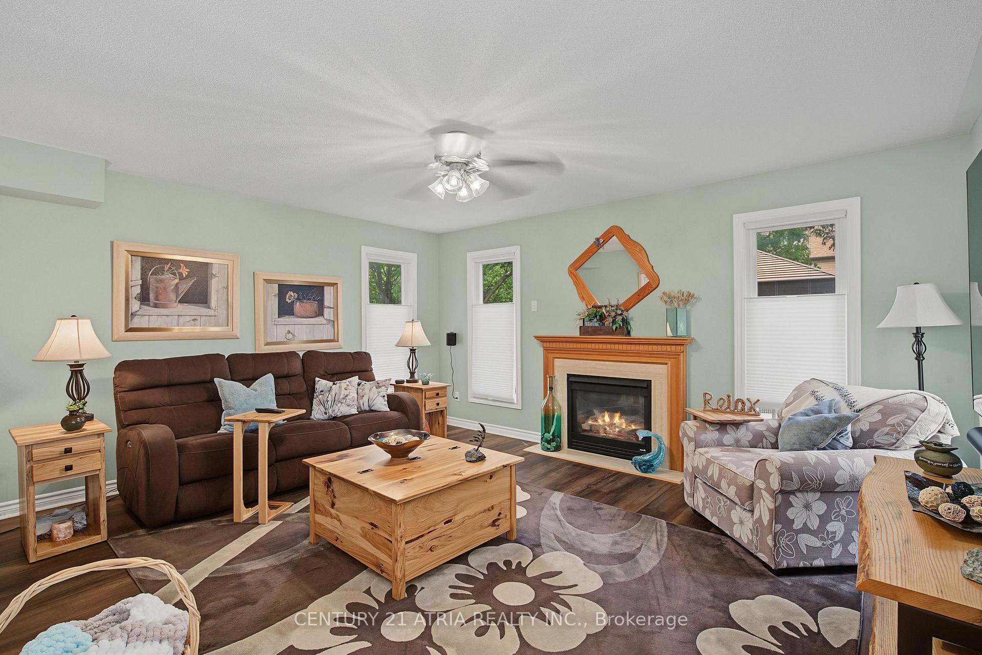 Photo 14 of 75 Tunney Place NW, Whitby, Brooklin — HOMEH