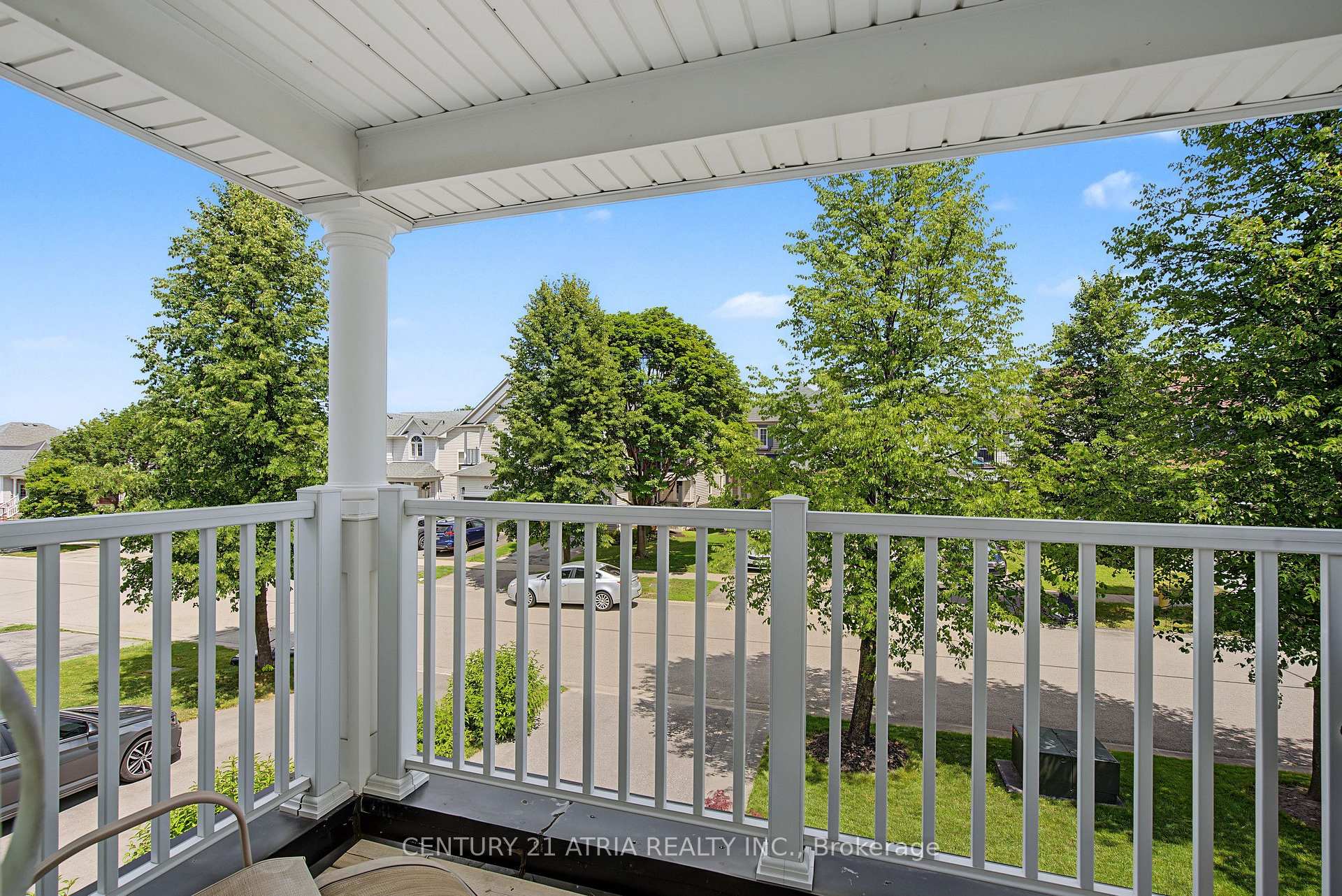 Photo 17 of 75 Tunney Place NW, Whitby, Brooklin — HOMEH