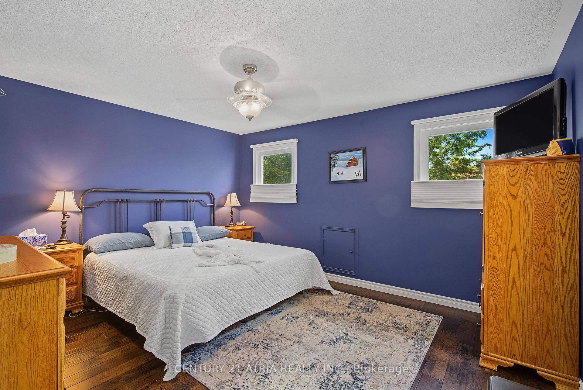 Photo 18 of 75 Tunney Place NW, Whitby, Brooklin — HOMEH