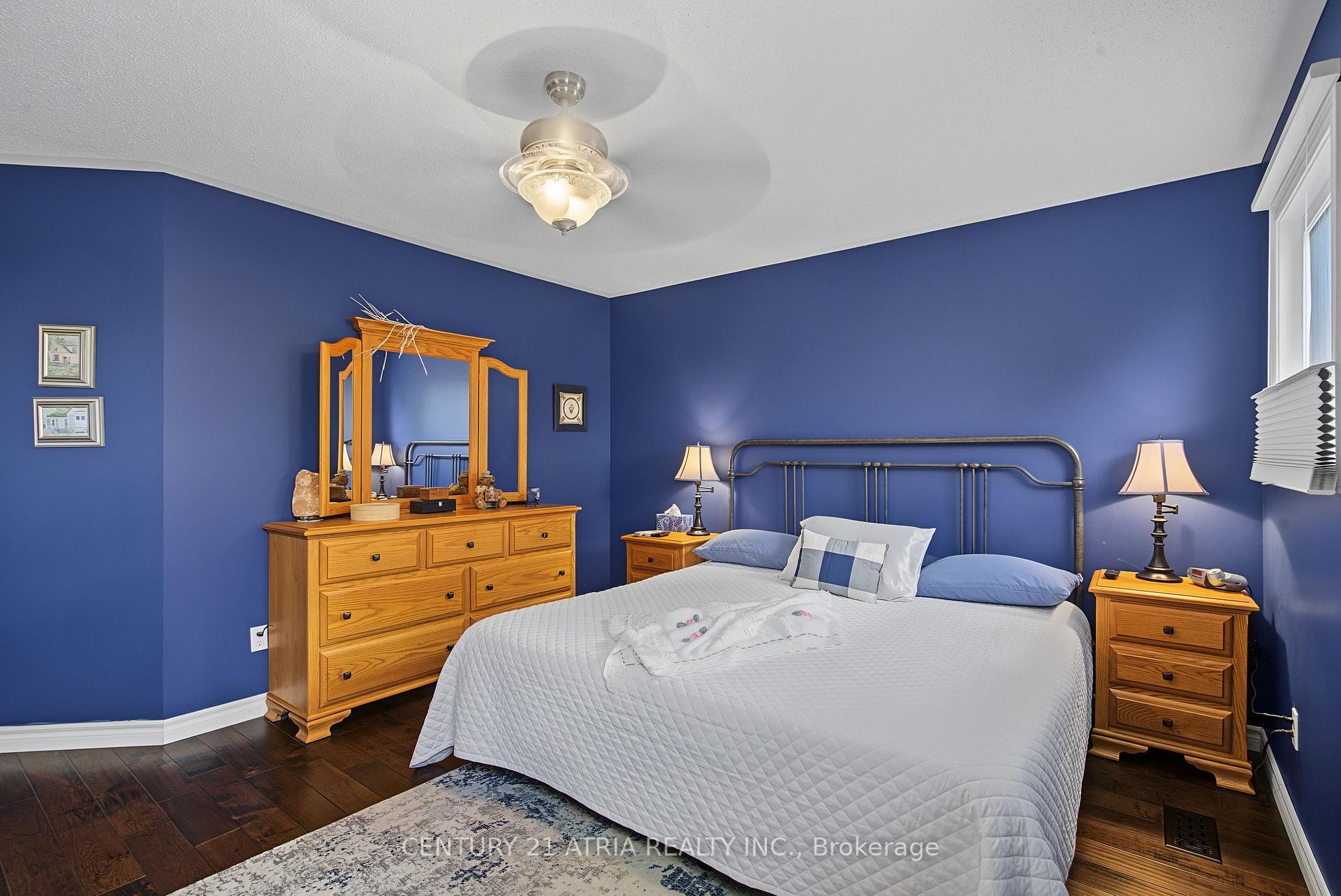 Photo 19 of 75 Tunney Place NW, Whitby, Brooklin — HOMEH