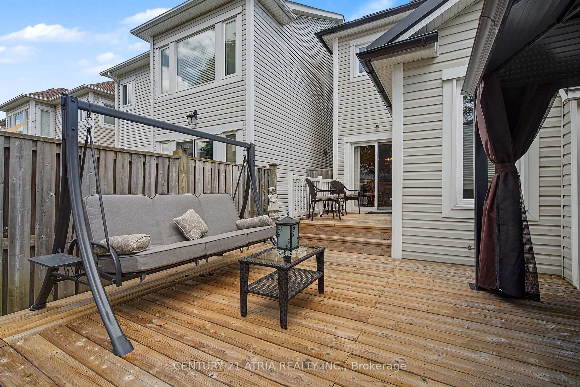 Photo 32 of 75 Tunney Place NW, Whitby, Brooklin — HOMEH