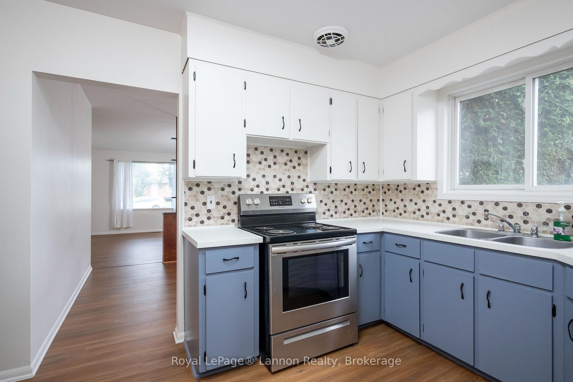Photo 10 of 141 Cherry Lane, Thunder Bay, Forest Park — HOMEH