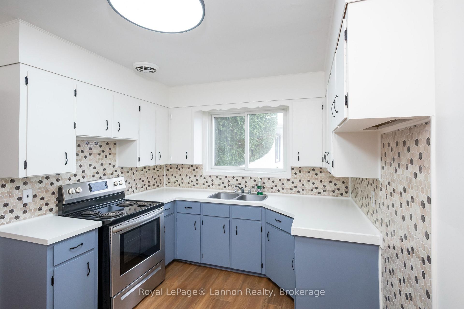 Photo 11 of 141 Cherry Lane, Thunder Bay, Forest Park — HOMEH