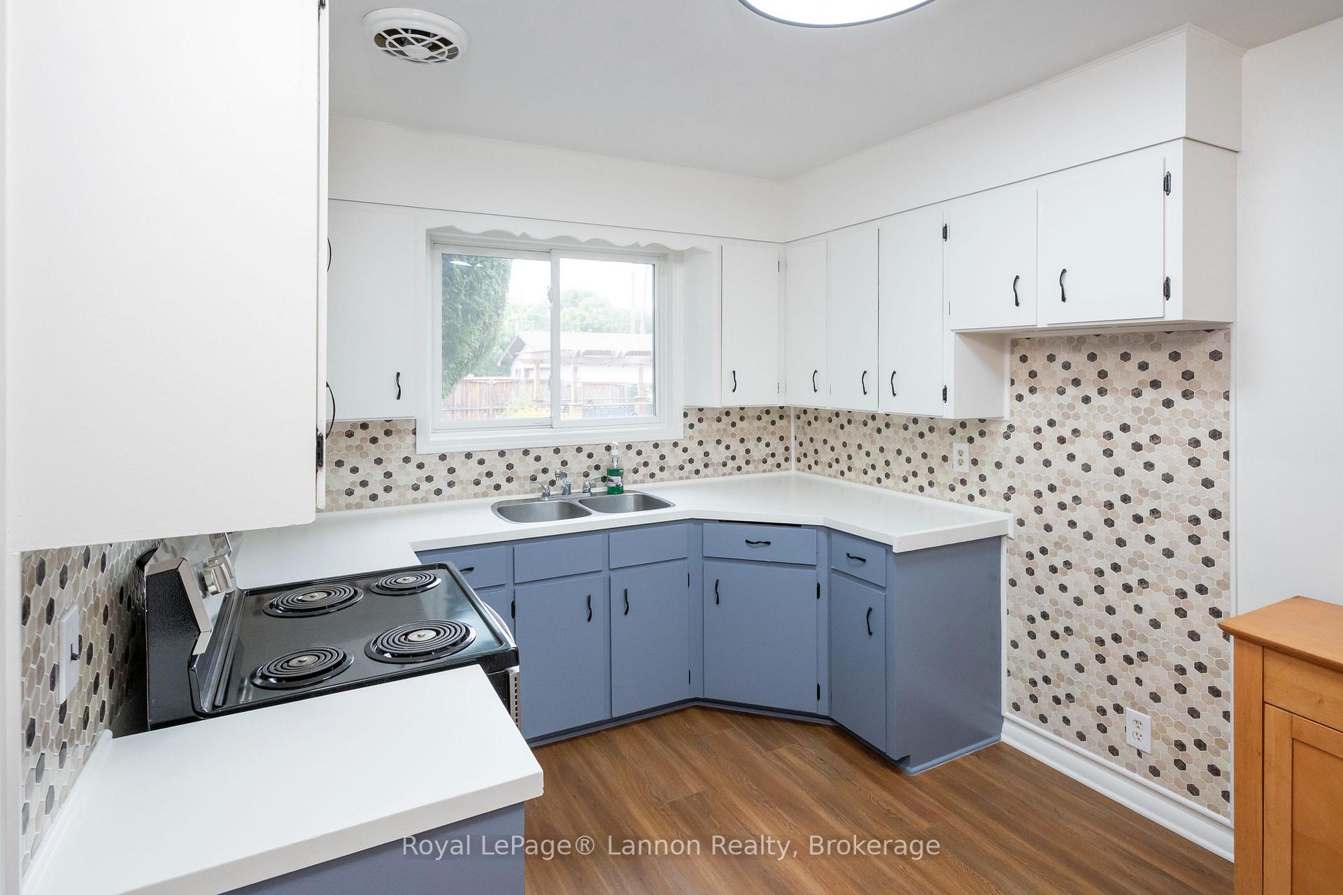 Photo 12 of 141 Cherry Lane, Thunder Bay, Forest Park — HOMEH