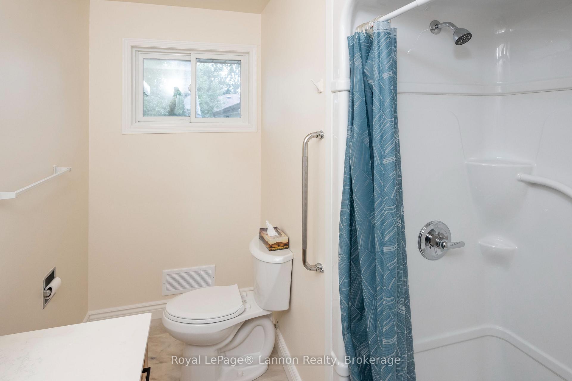 Photo 22 of 141 Cherry Lane, Thunder Bay, Forest Park — HOMEH