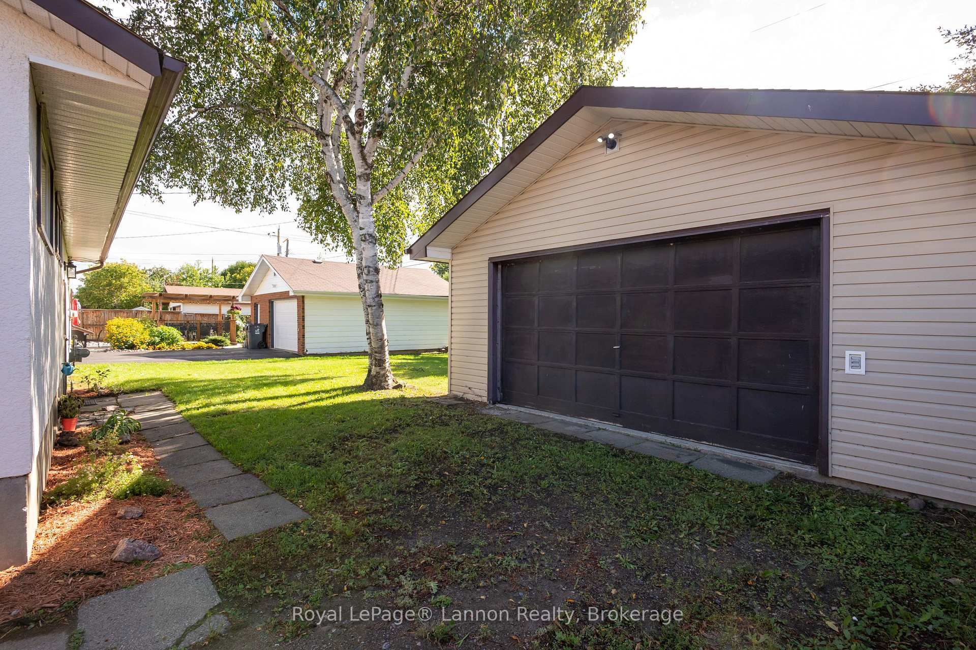 Photo 41 of 141 Cherry Lane, Thunder Bay, Forest Park — HOMEH