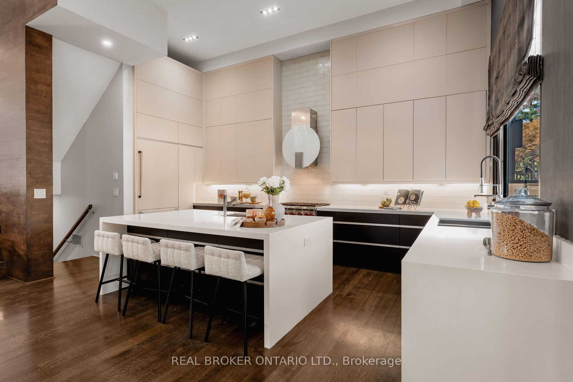 Photo 23 of 436 Glengarry Avenue, Toronto, Bedford Park-Nortown — HOMEH