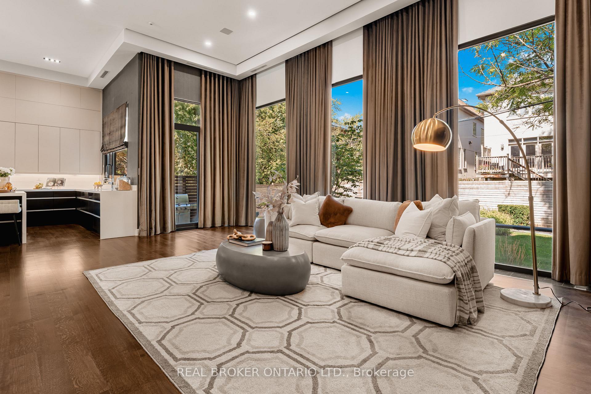 Photo 26 of 436 Glengarry Avenue, Toronto, Bedford Park-Nortown — HOMEH